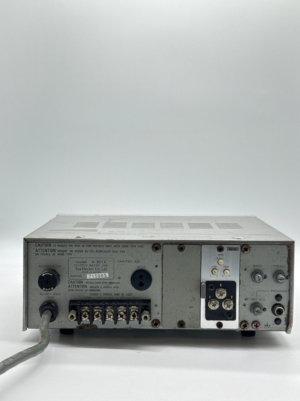TOA A-901A Power Amplifier - For Parts [Untested Powers On]