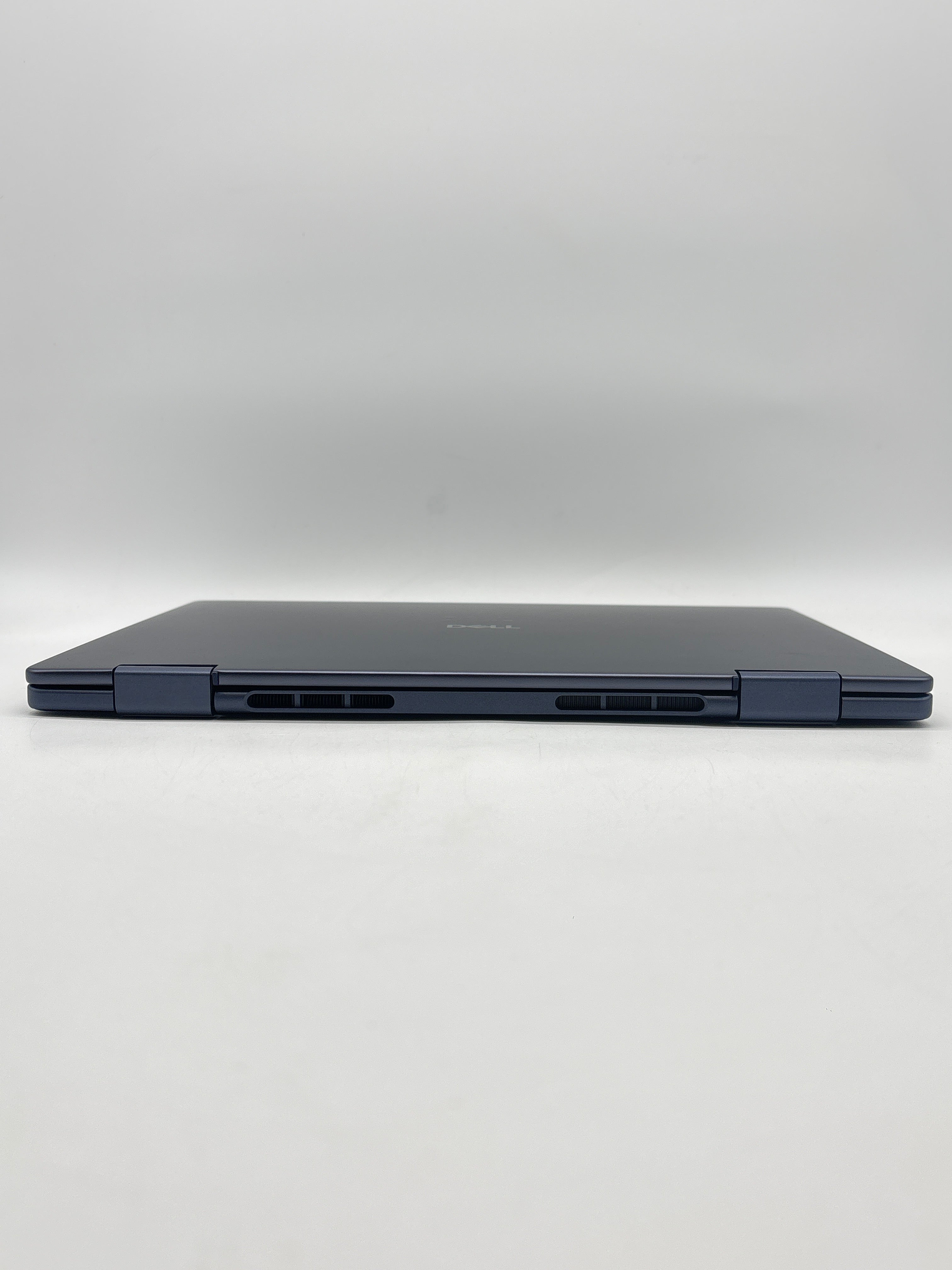 Dell 14 Plus 2 in 1 Laptop Ryzen AI 5 340 16GB RAM 512GB SSD - New Open Box