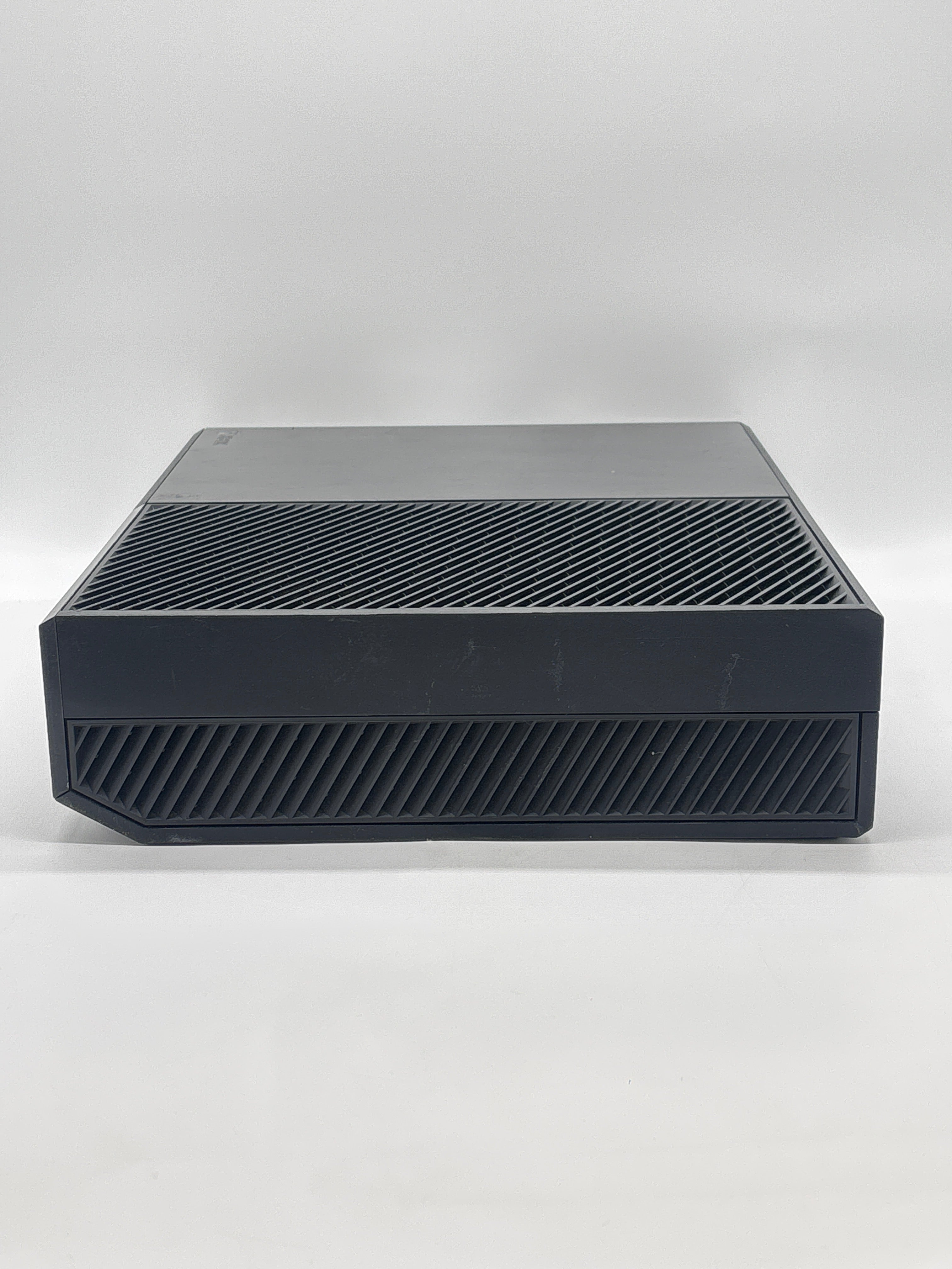 Microsoft Xbox One 1540 500GB Black Home Console 2013 Used