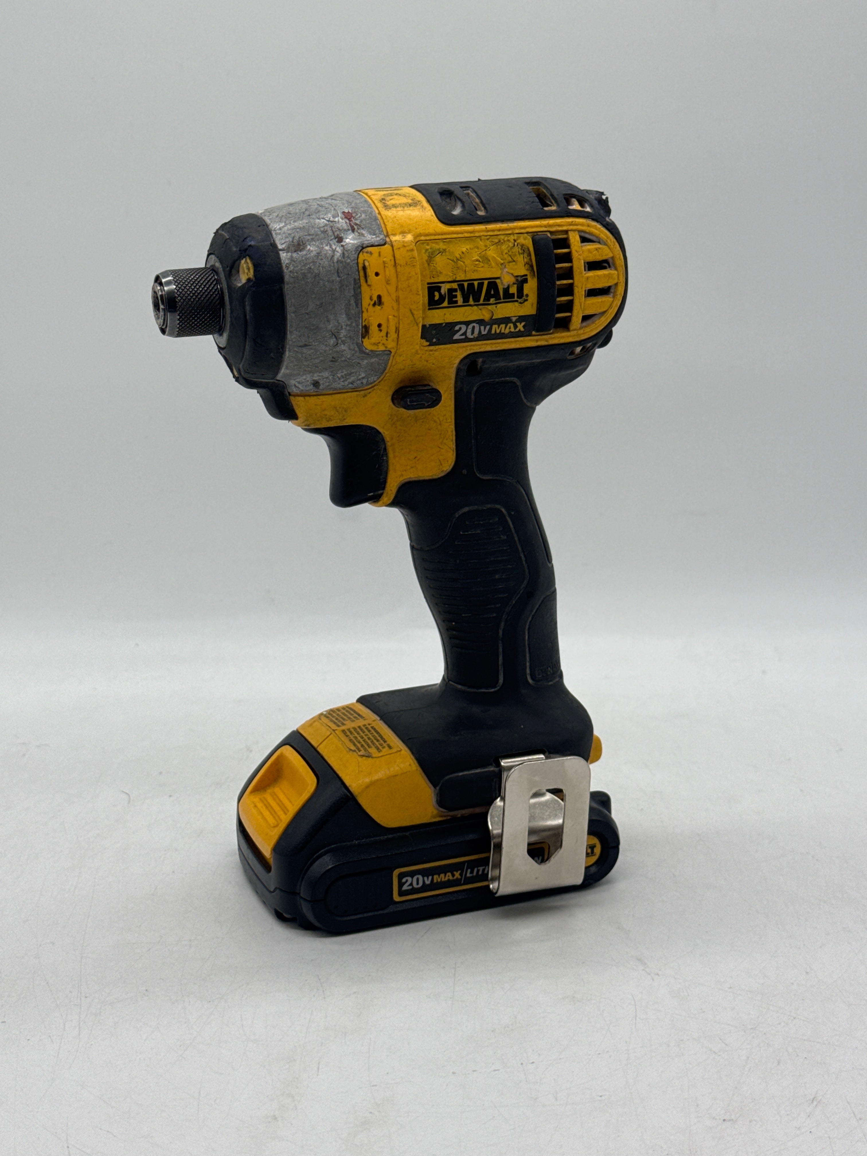 DEWALT DCF885 20V Max 1/4" Cordless Impact Driver w/ Battery - Used
