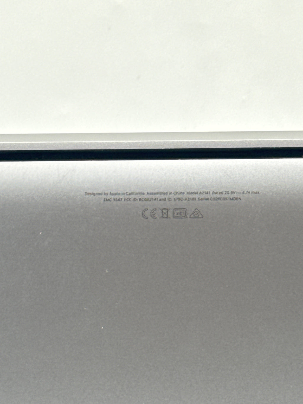 Apple MacBook Pro 16" A2141 2019 Core i7 16GB RAM 1TB SSD Silver - READ