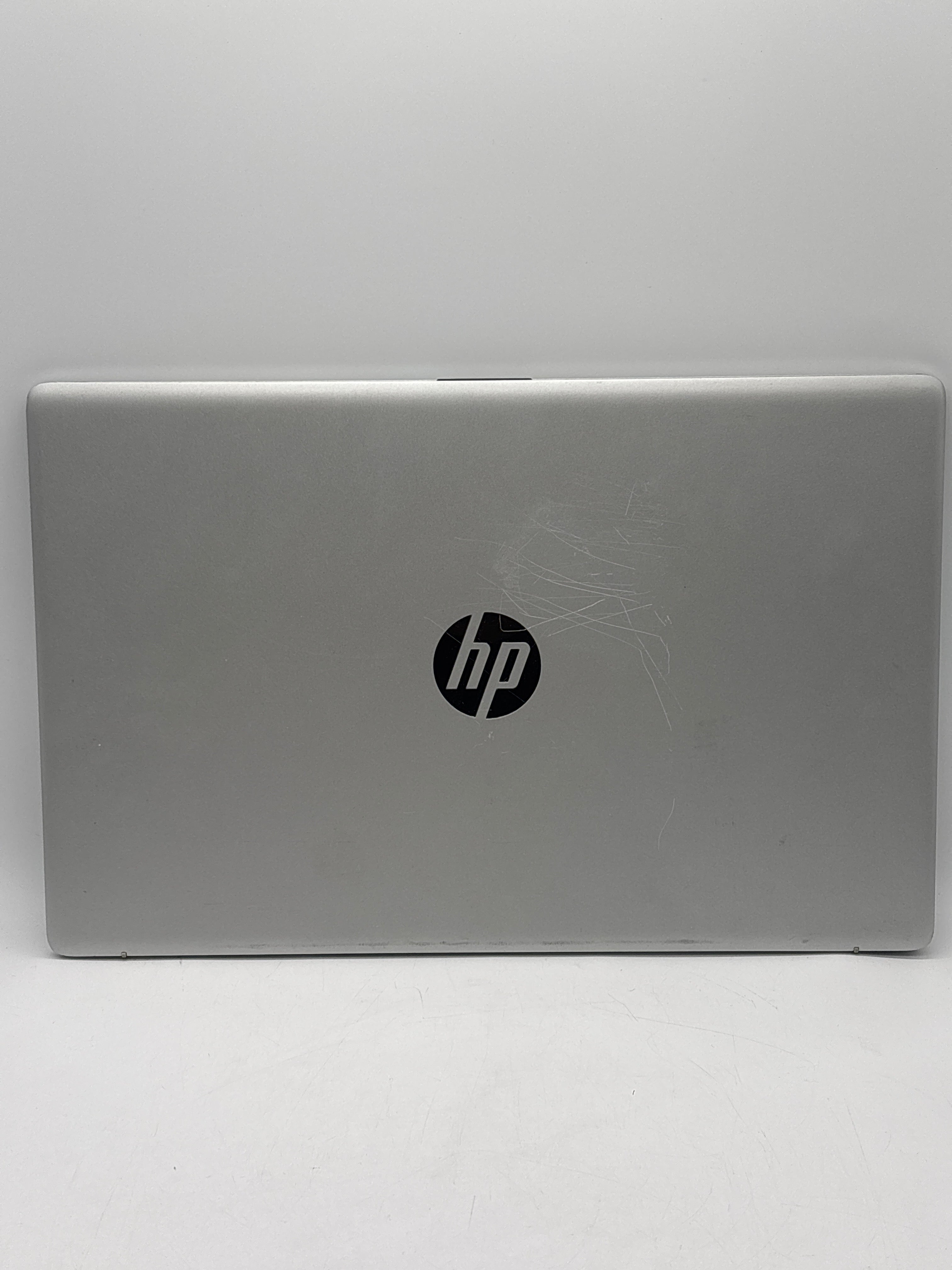 HP 17-cn2083dx i3-1215U 8GB RAM 256 GB SSD
