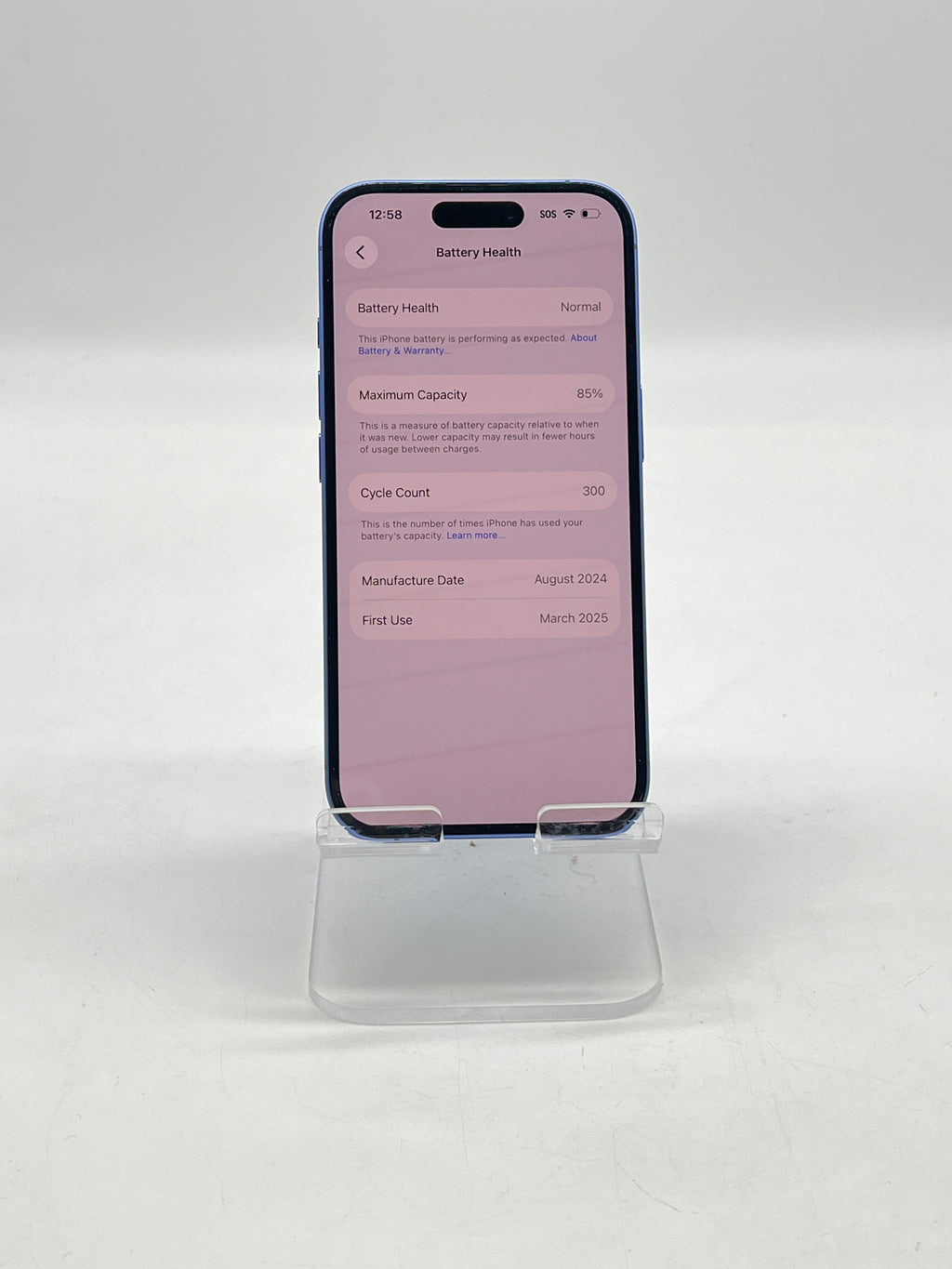 Apple iPhone 16 128GB T-Mobile used A back cracked