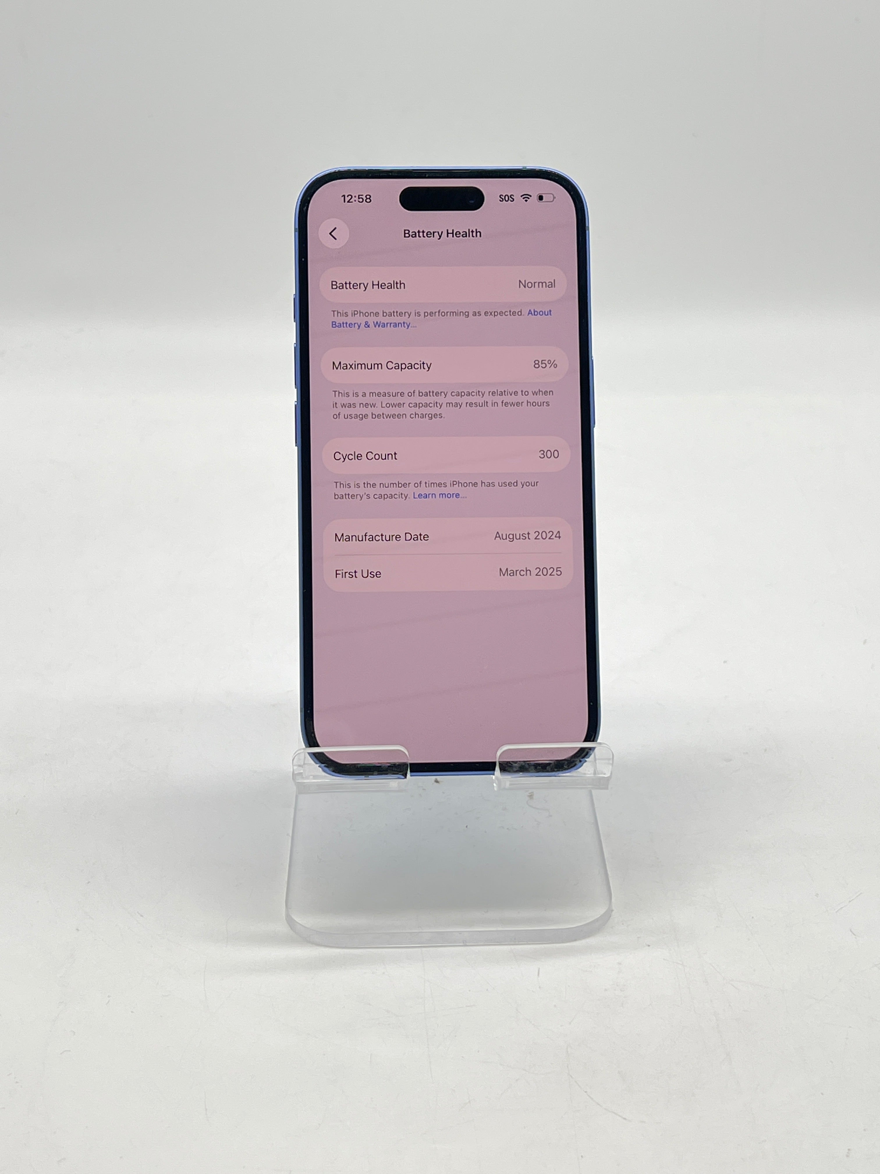 Apple iPhone 16 128GB T-Mobile used A back cracked
