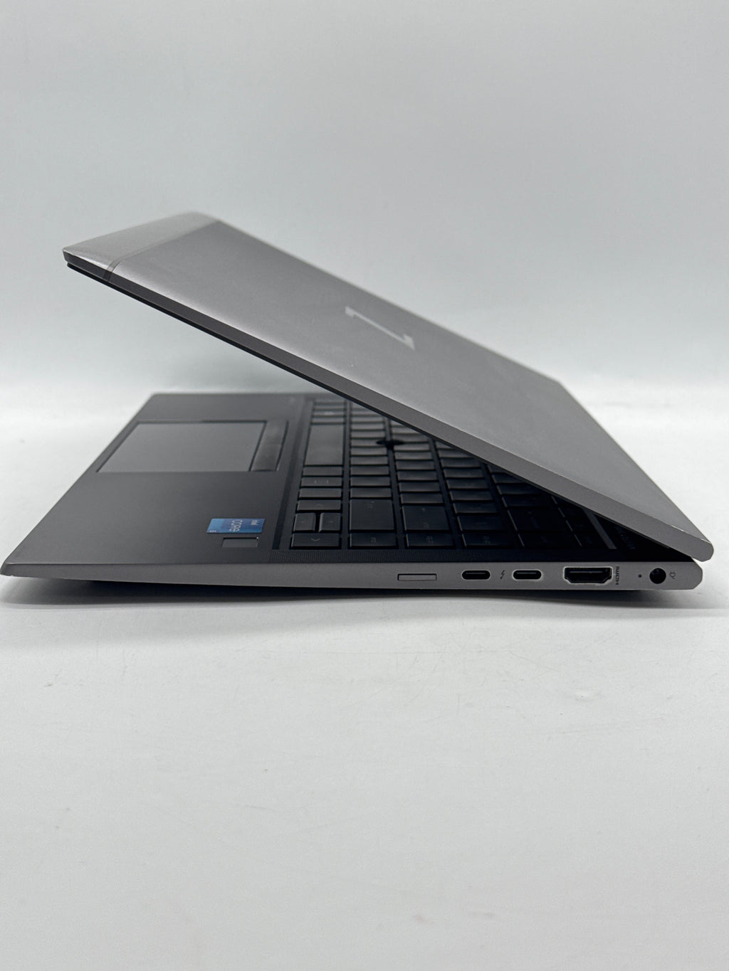 HP ZBook Firefly 14 G8 14" Intel Core i5-1135G7 16GB RAM 256GB SSD - READ