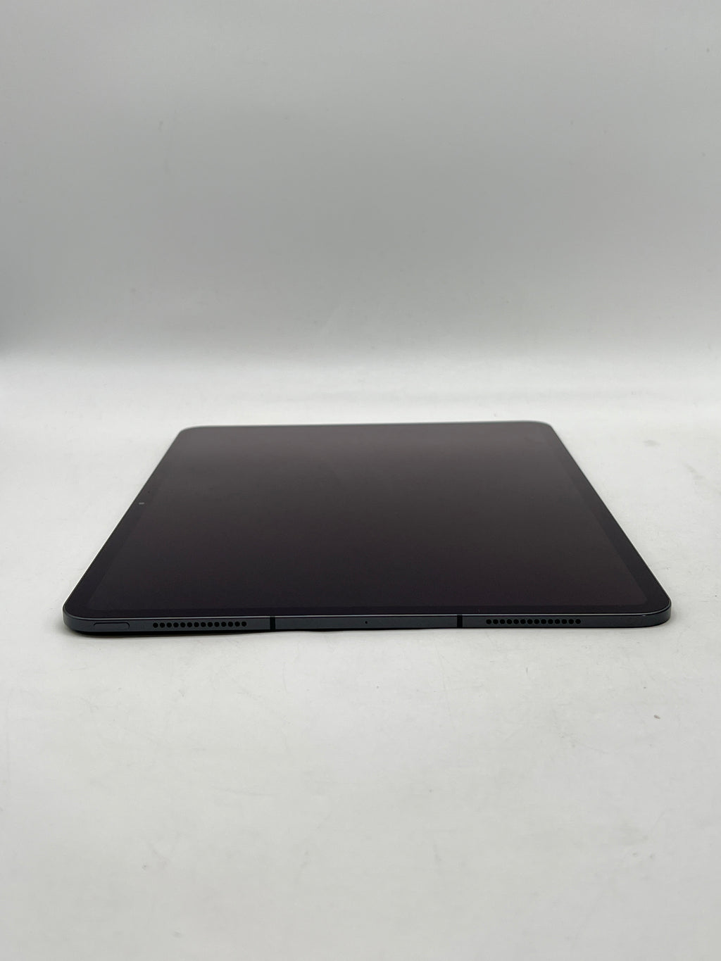 Apple iPad Pro 13" M5 12GB RAM 256GB Wi-Fi + Cellular Space Black - Used