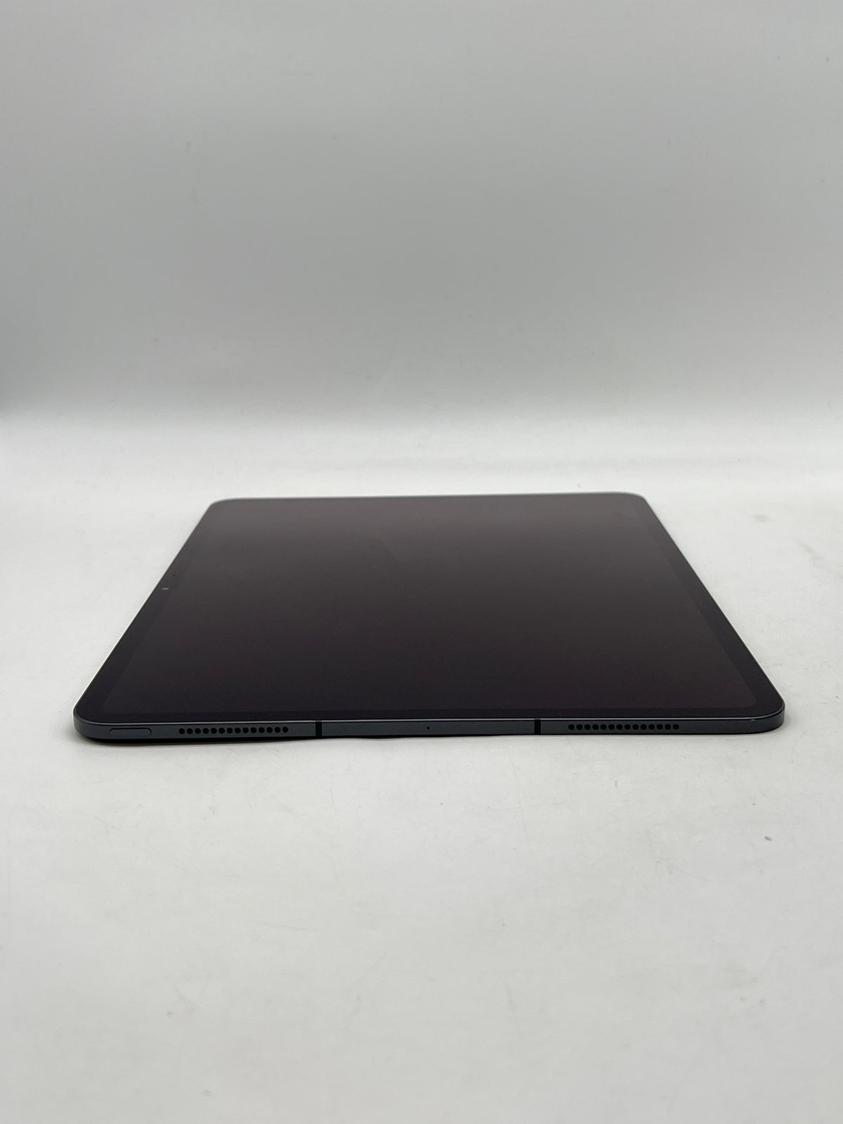 Apple iPad Pro 13" M5 12GB RAM 256GB Wi-Fi + Cellular Space Black - Used