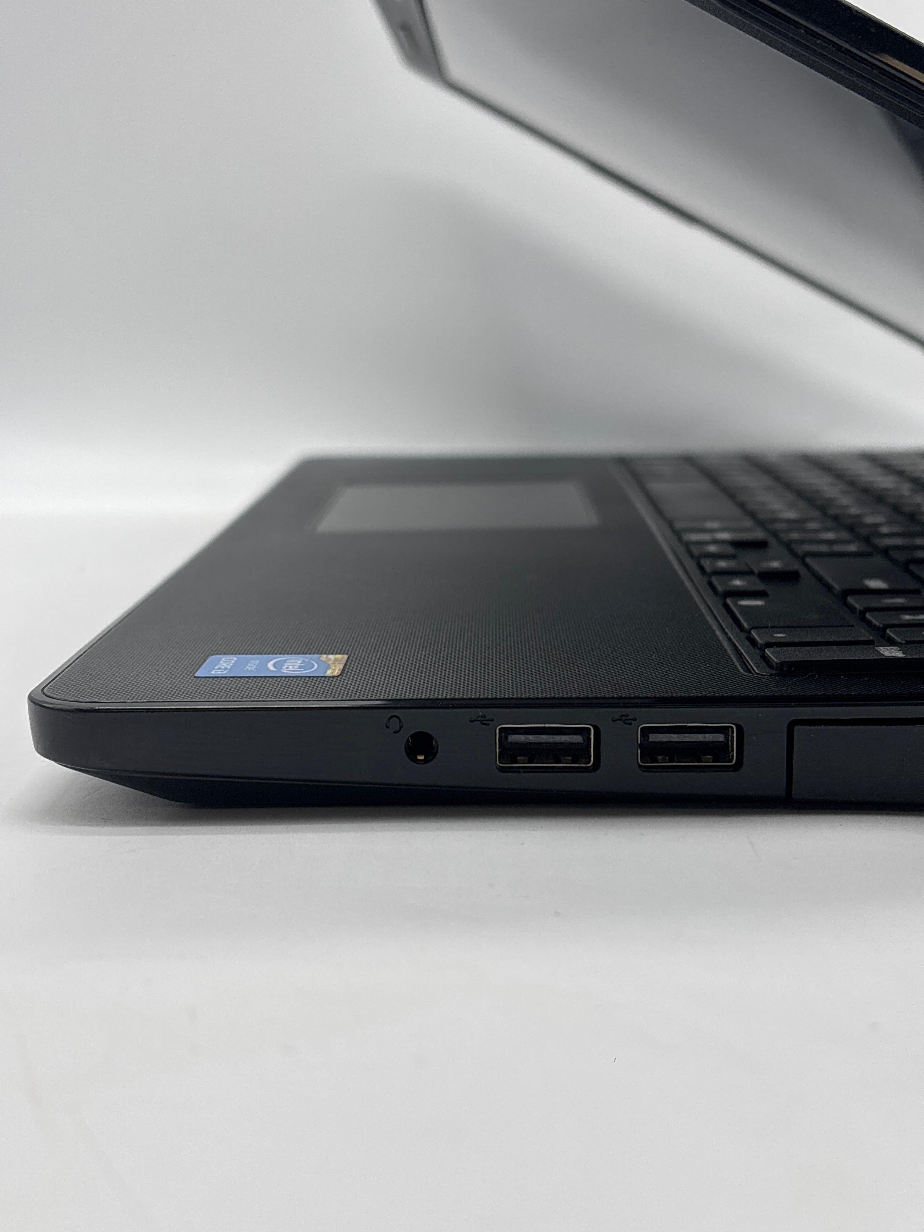 Dell Inspiron 3558 15.6" i3-5015U 4GB RAM 1TB HDD