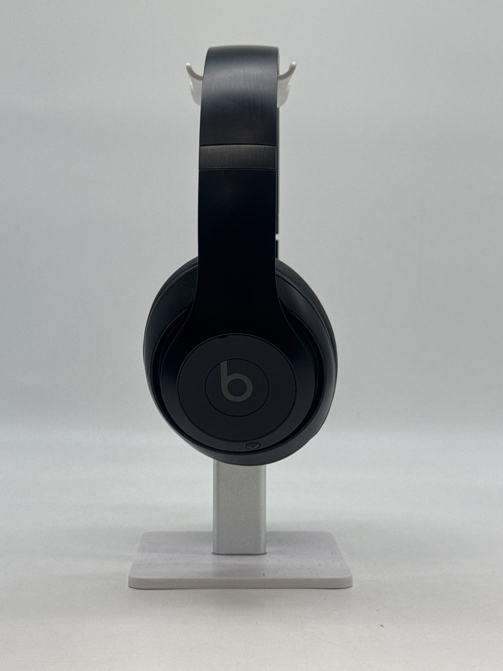 Beats Studio Pro Over-Ear Headphones - Black