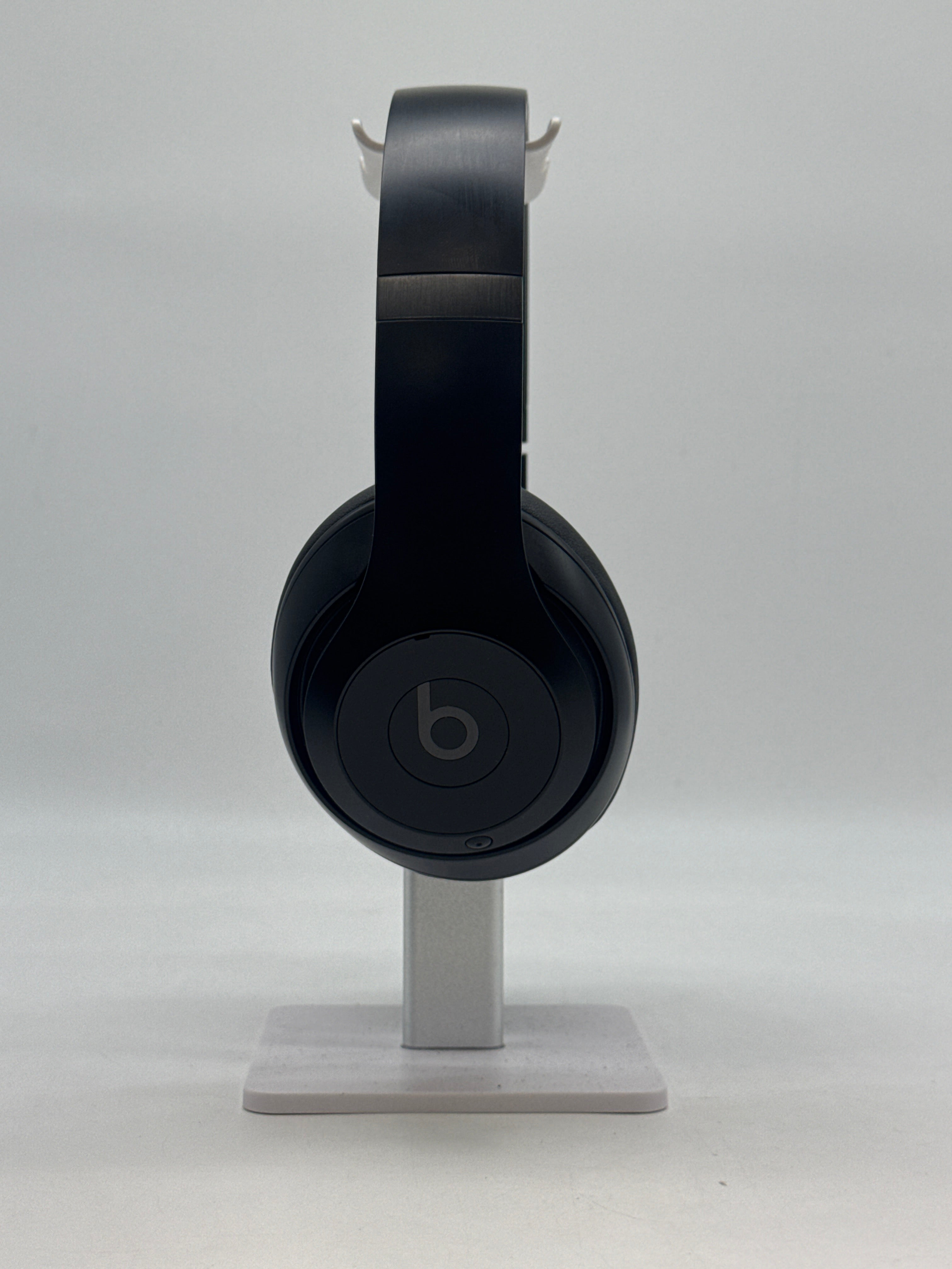 Beats Studio Pro Over-Ear Headphones - Black