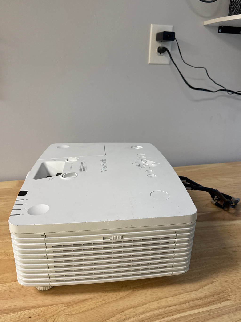 ViewSonic Pro9510L DLP XGA Projector Lamp Hours 311
