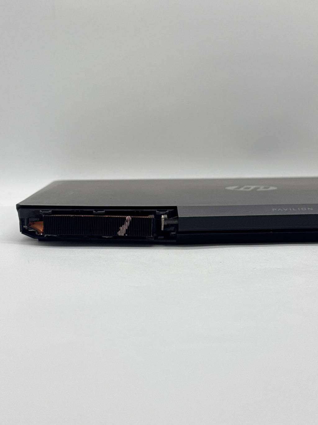 HP Pavilion 15-dk0068wm i5-9300H 8GB RAM 256GB SSD GTX 1050 - For Parts (Read DESC)