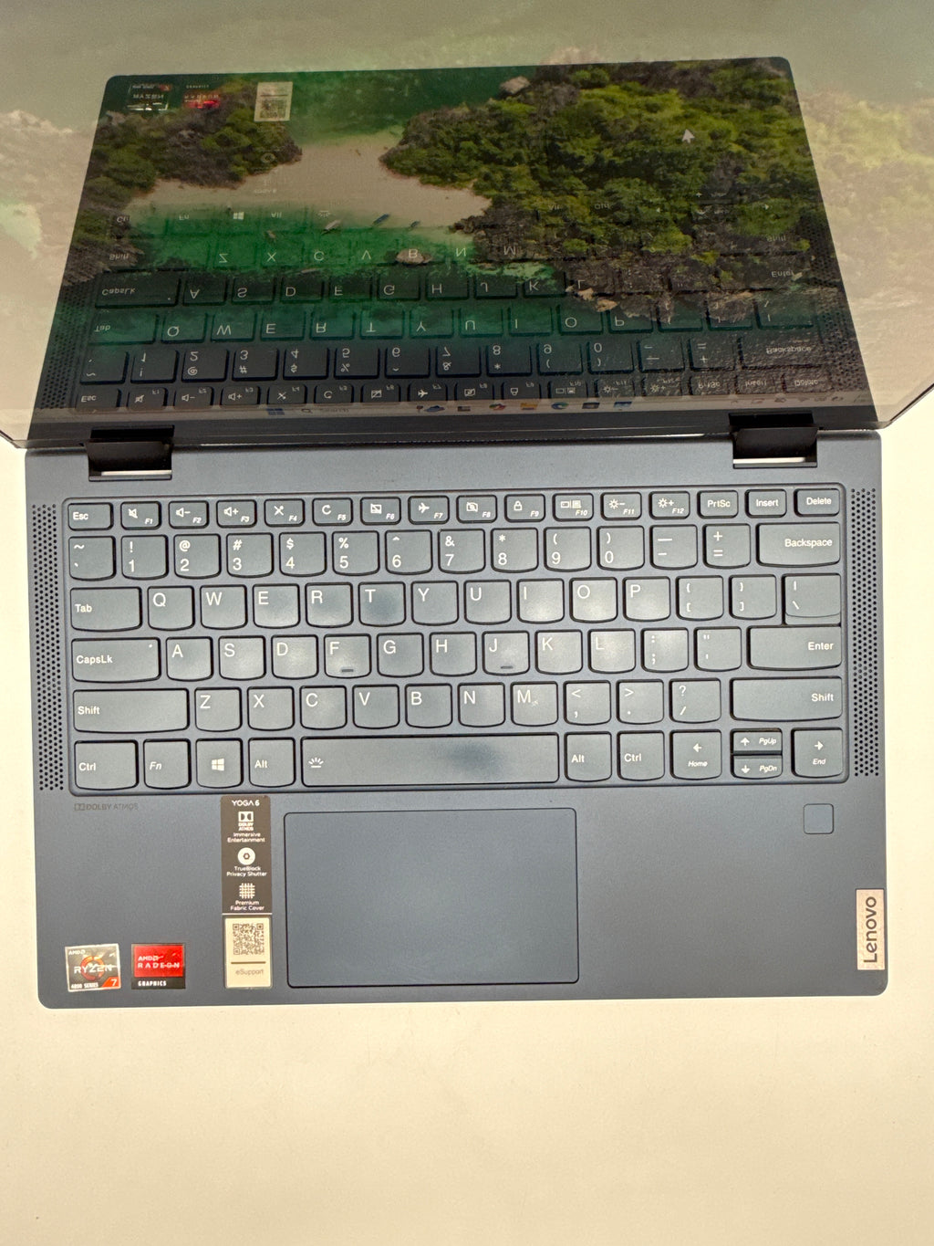 Lenovo Yoga 6 Ryzen 7 4700U 8GB RAM 512GB SSD - Cracked Screen Read