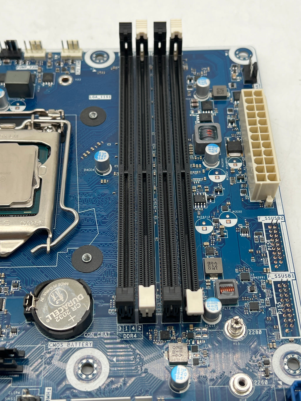 Dell Alienware Aurora R6 IPKBL-SC DDR4 LGA1151 mATX with Intel Core i7-7700 - For Parts