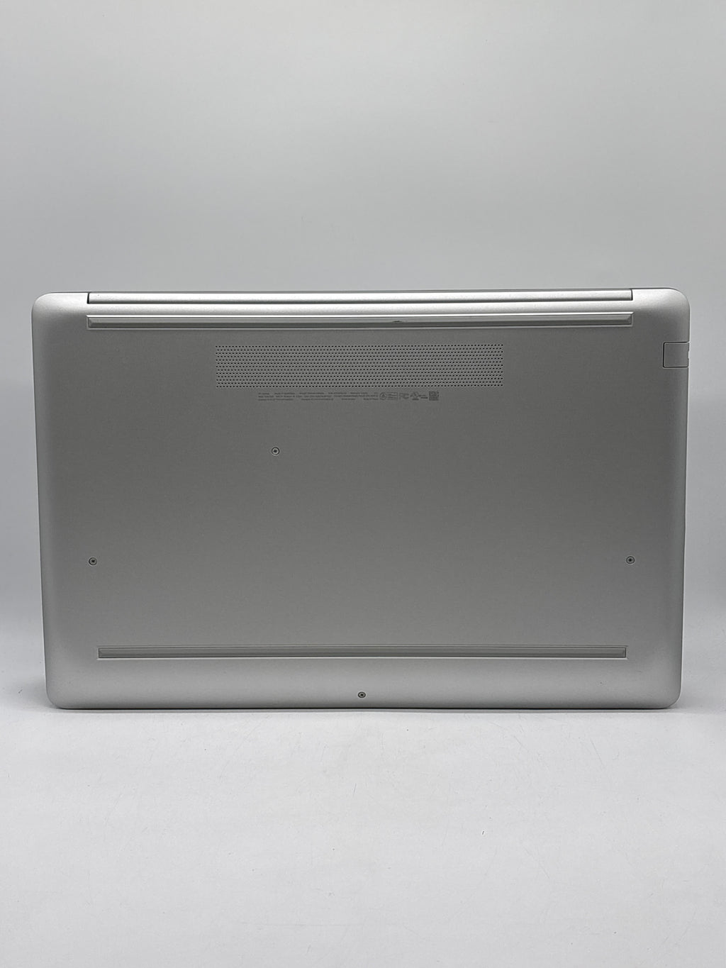 HP 17-by433dx i5-1135G7 8GB RAM 256GB SSD - For Parts (Read DESC)