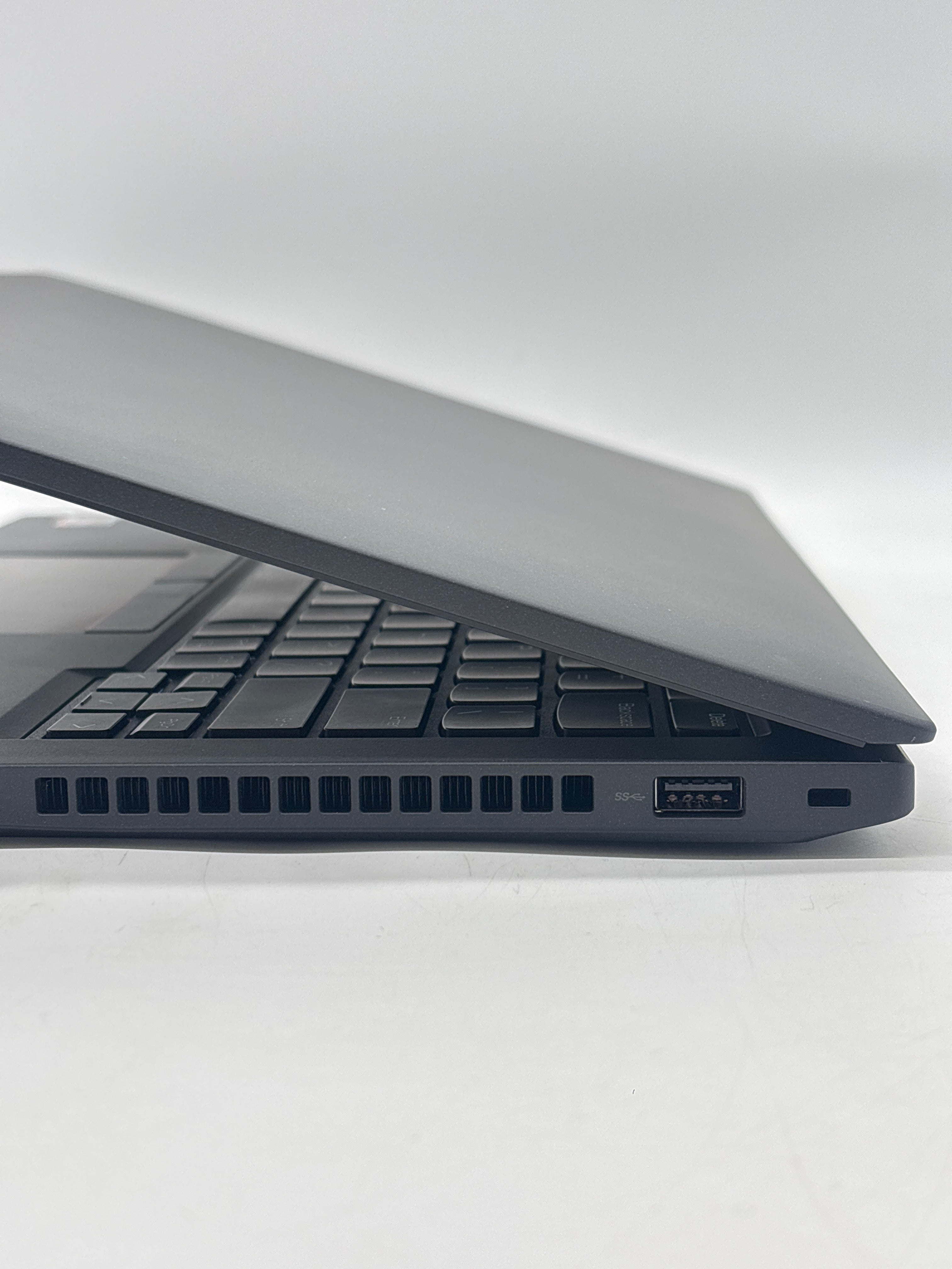 Lenovo ThinkPad T14 Gen 4 Ryzen 7 PRO 7840U 32GB RAM 512GB SSD TOUCH + Warranty