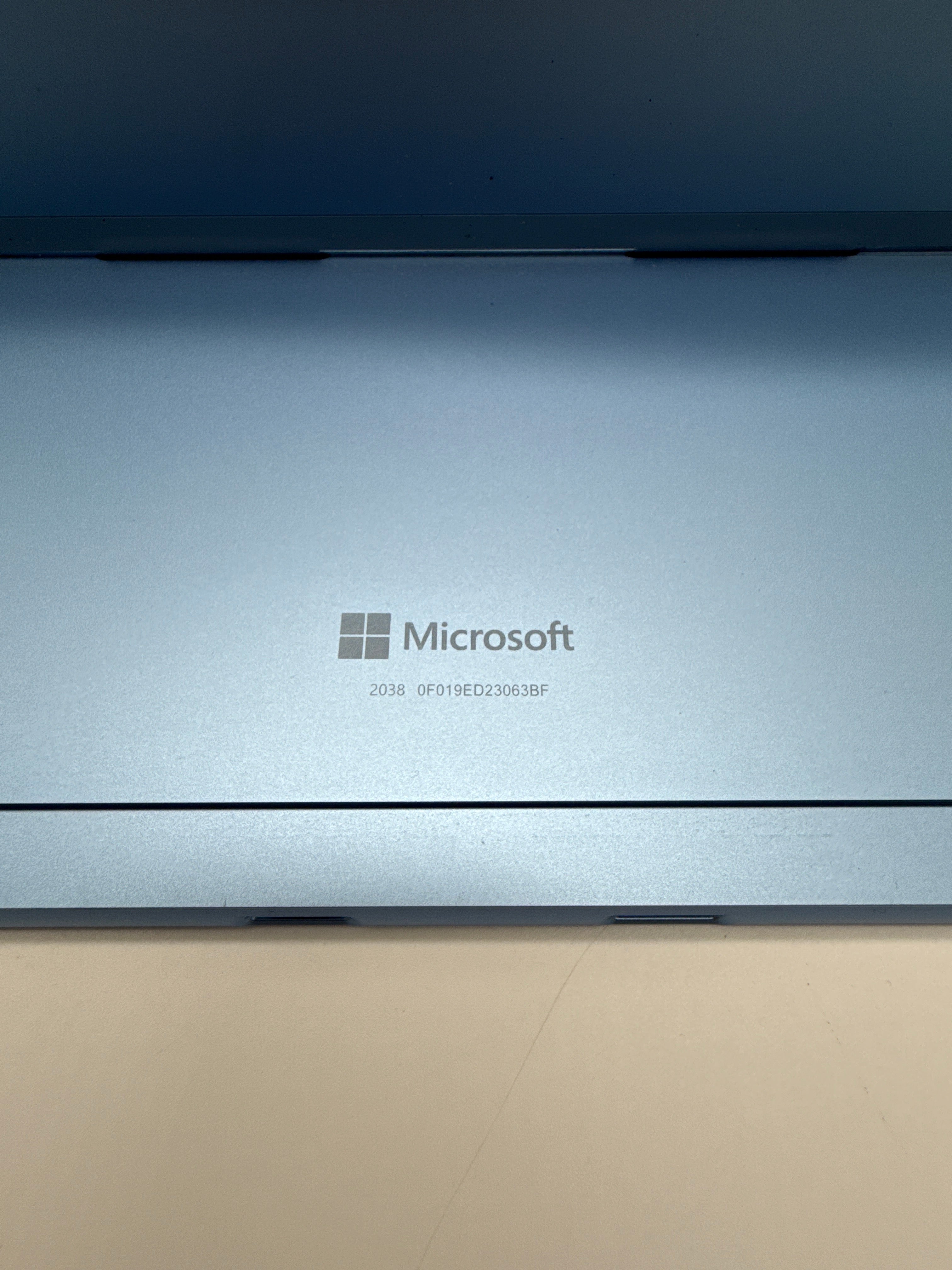 Microsoft Surface Pro 9 i7 1255U 16GB RAM 256GB