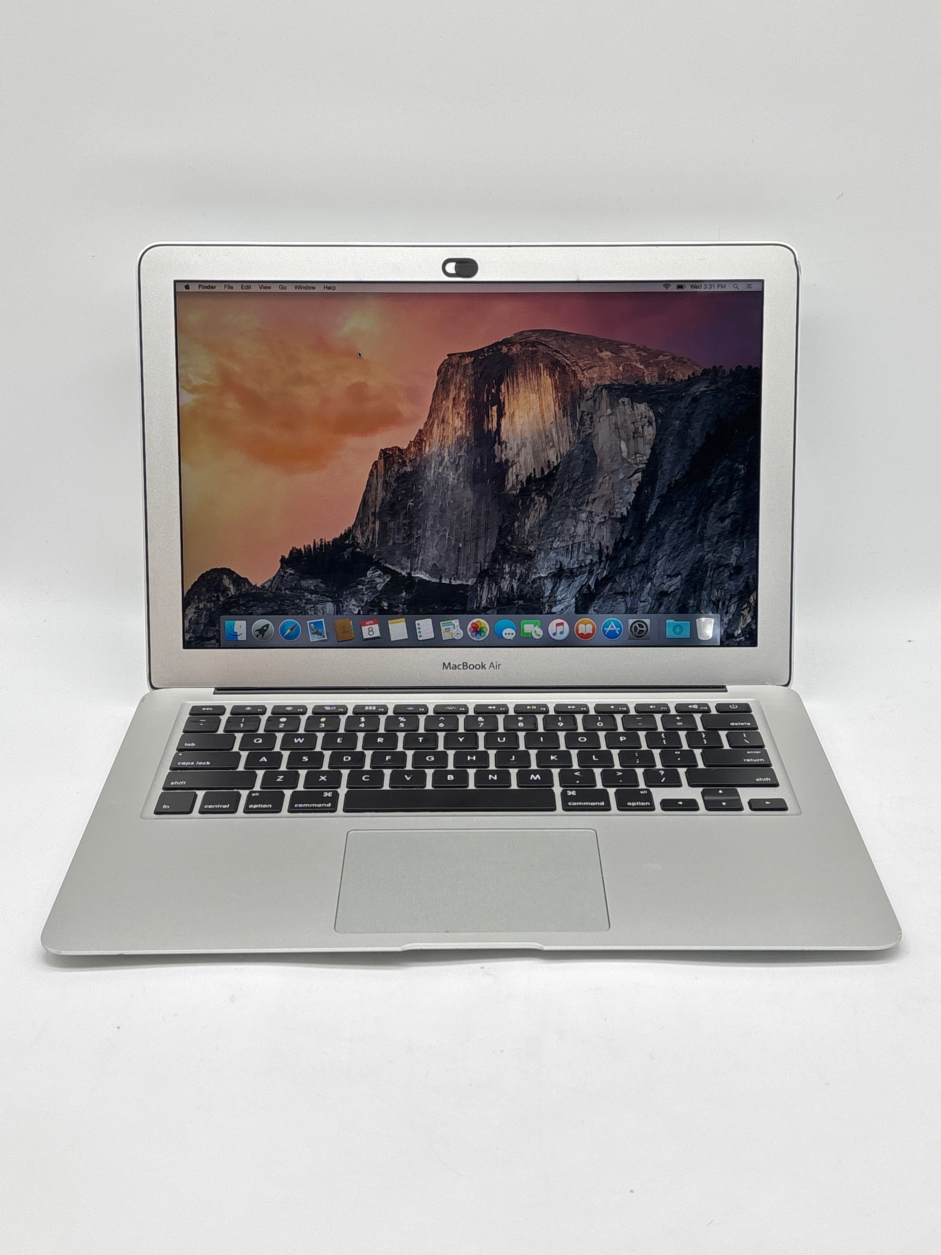 Apple MacBook Air 13" A1466 2015 i7 8GB ram 256GB SSD - For Parts (Read)
