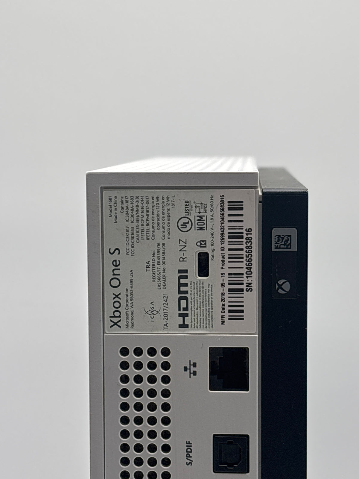 Microsoft Xbox One S 1681 500GB White - Used