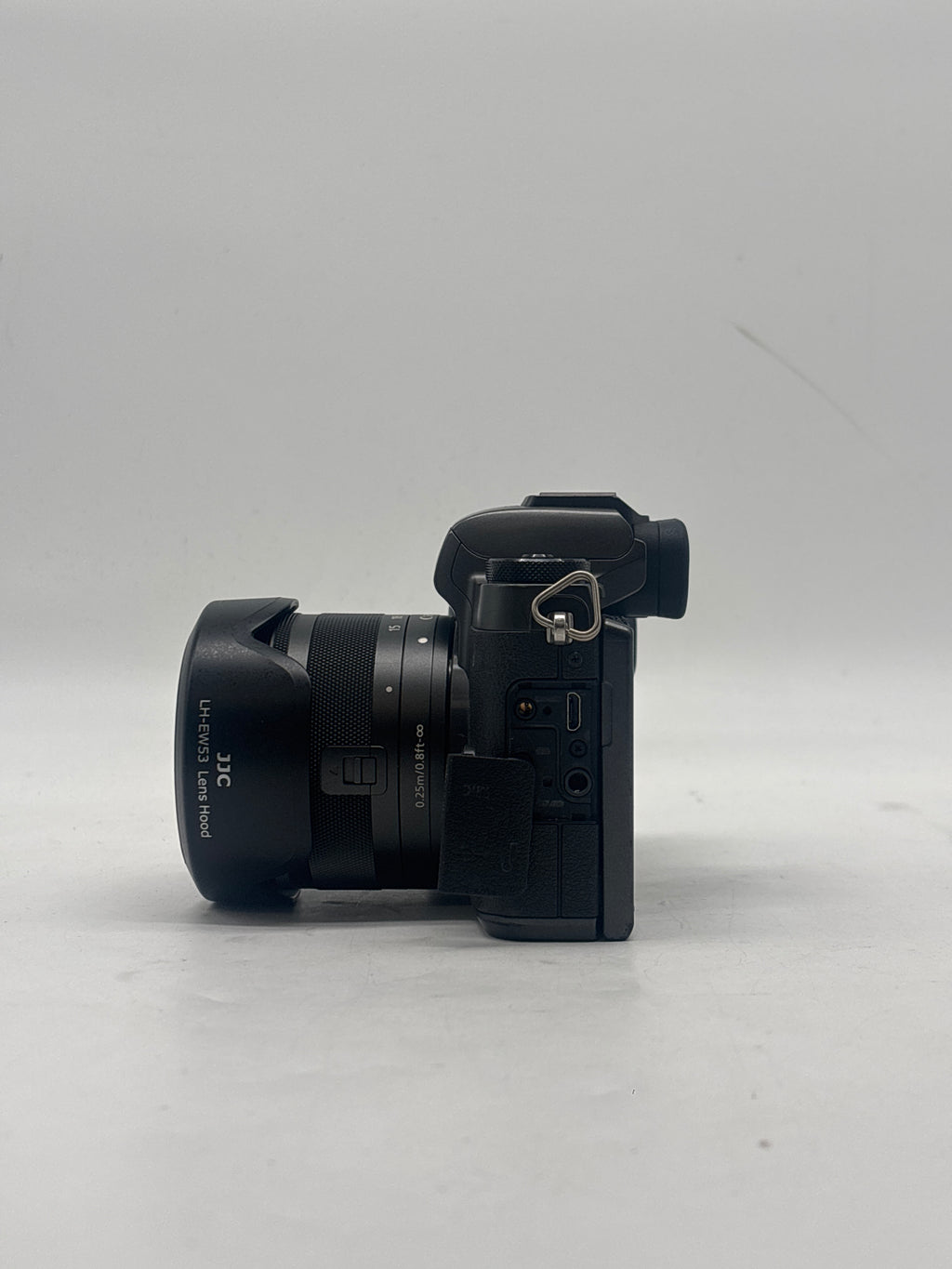 Canon EOS M5 Mirrorless w/ EF-M 15-45mm Lens Black - Used