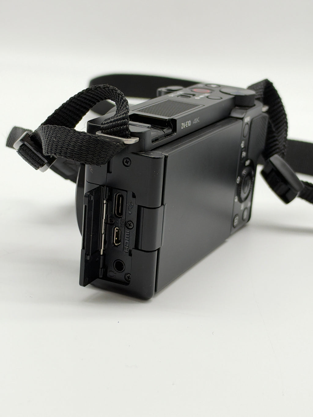Sony ZV-E10 Mirrorless Digital Camera Body Only with Battery Charger - Used