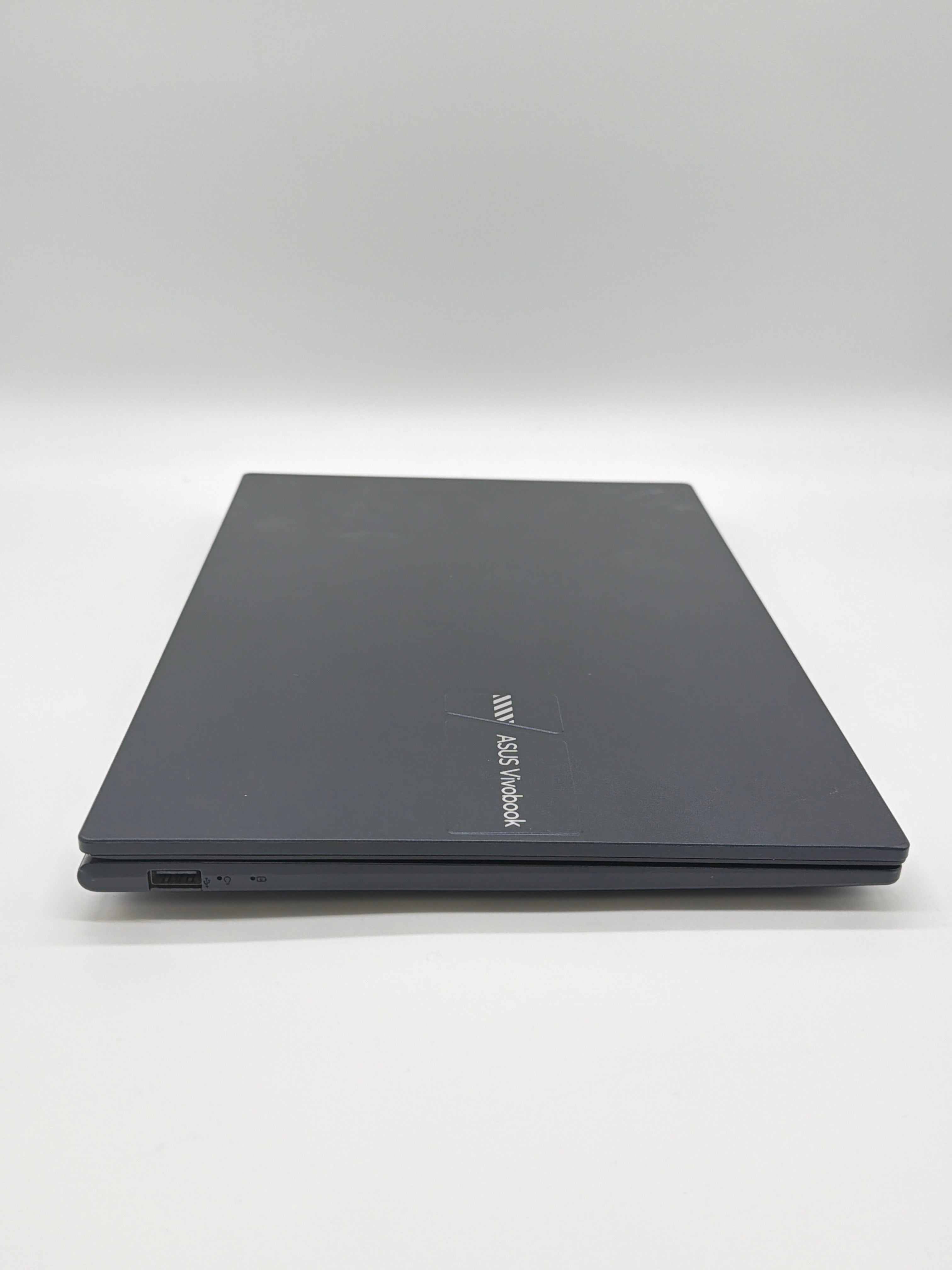 Asus VivoBook X1404Z 14" Intel i3-1215U 16GB RAM 128GB SSD Black