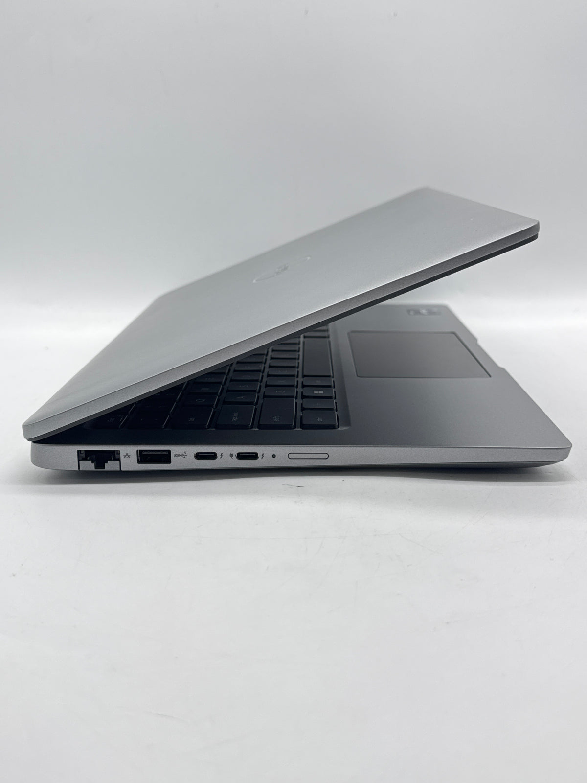 Dell Latitude 5440 14" Core i5-1335U 16GB RAM 256GB SSD Gray - Used