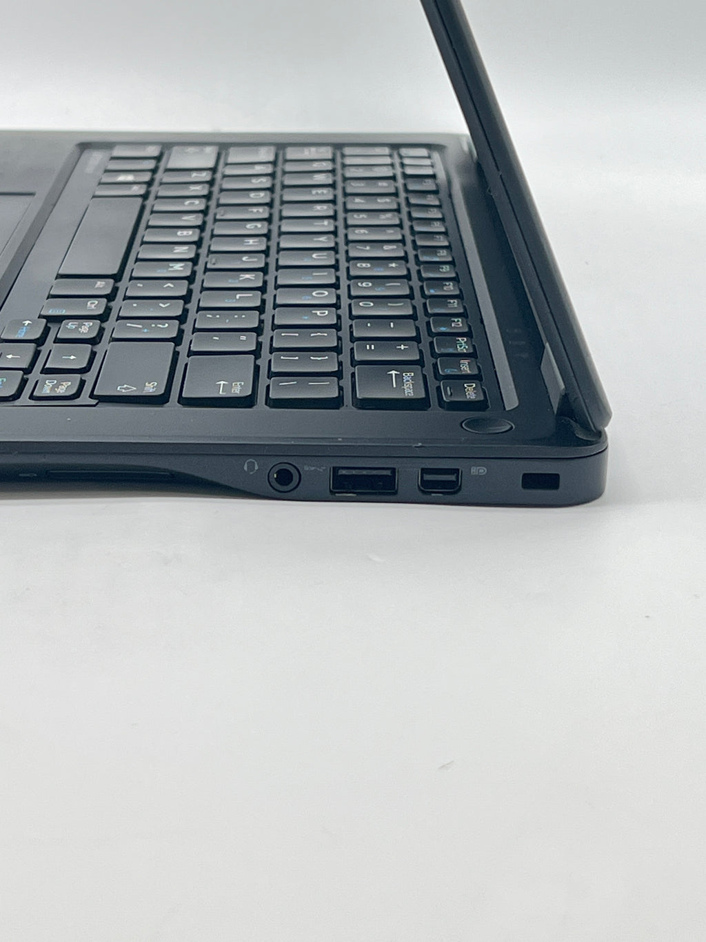 Dell Latitude E7250 Intel Core i5-5300U 8GB RAM NO SSD - For Parts (Read)