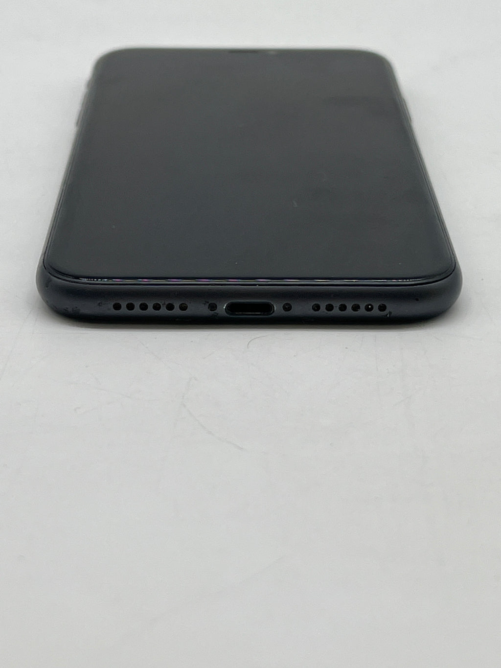 Apple iPhone 11 64GB Unlocked Black - For Parts Service Battery