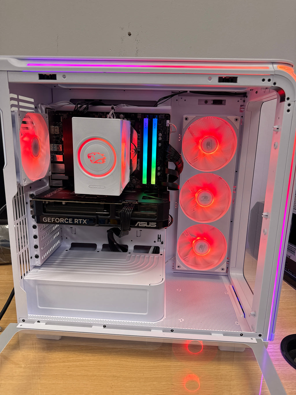 iBuyPower Element Pulse X Ryzen 7 9700F 32GB RAM 1TB SSD RTX 5070 12GB Win 11