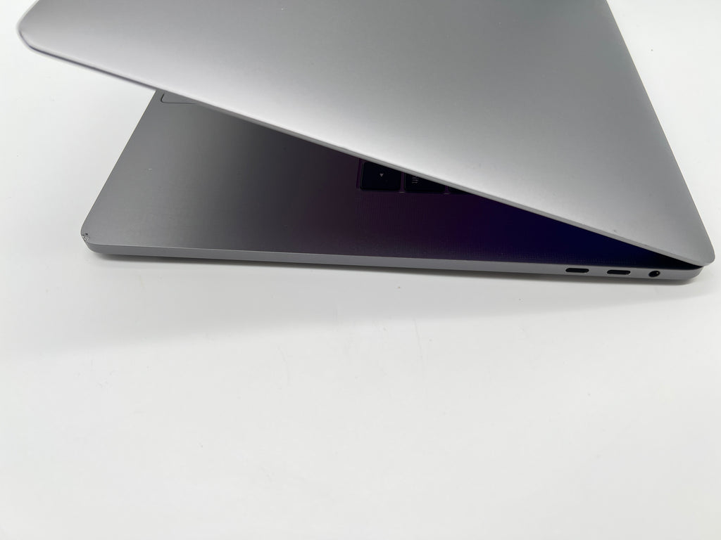 Apple MacBook Pro 15" A1707 2016 Intel i7 2.6GHz 16GB 256GB Space Gray Used