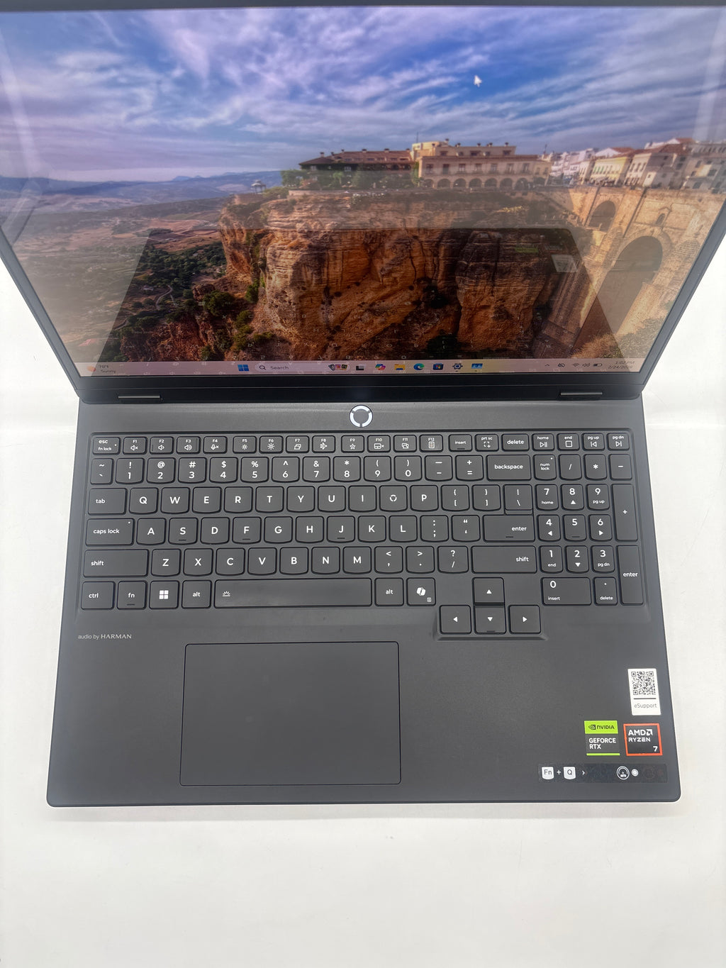 Lenovo Legion 5 15AHP10 Ryzen 7 32GB RAM 1TB SSD RTX 5060  - Warranty