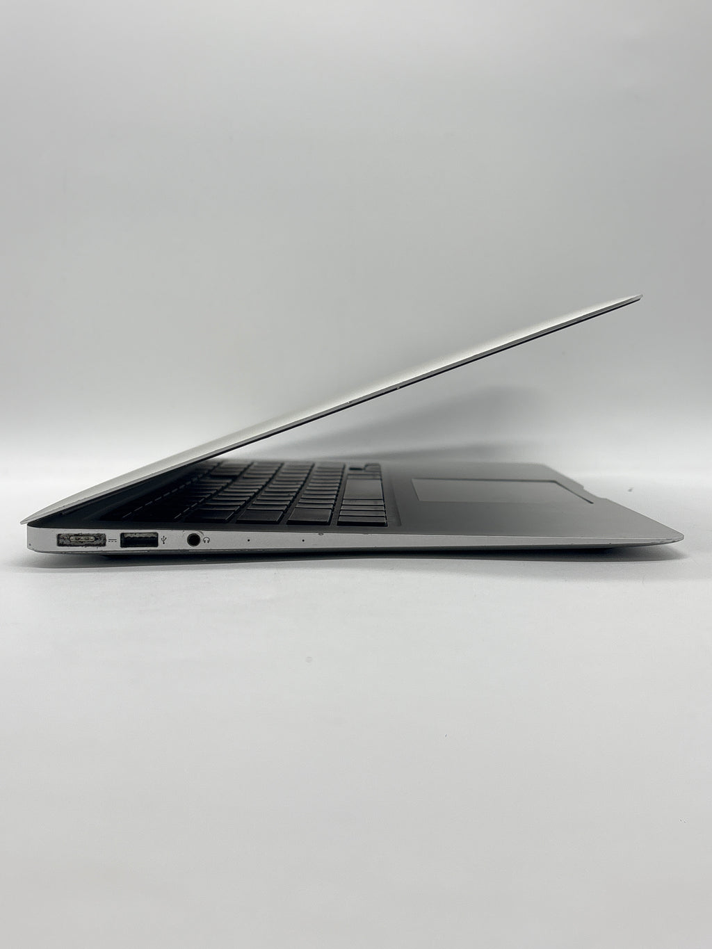 Apple MacBook Air 13" A1466 i7 8GB RAM 128GB SSD - For Parts (Read DESC)