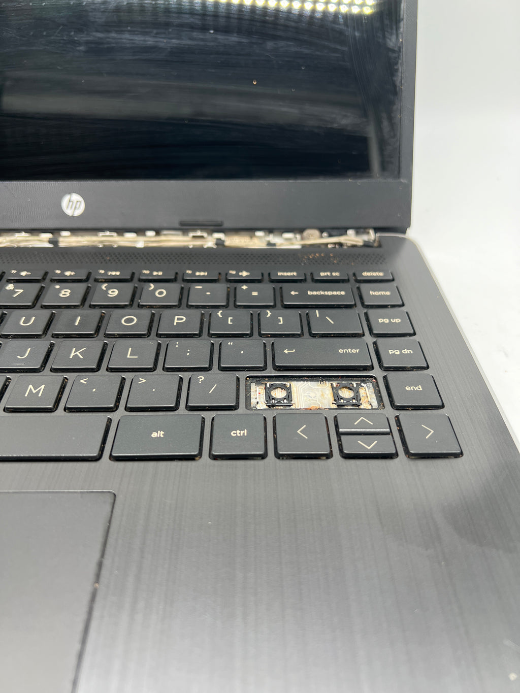 HP 14-cf0052od Core i3-8130U 8GB RAM 128GB SSD - For Parts (Read)