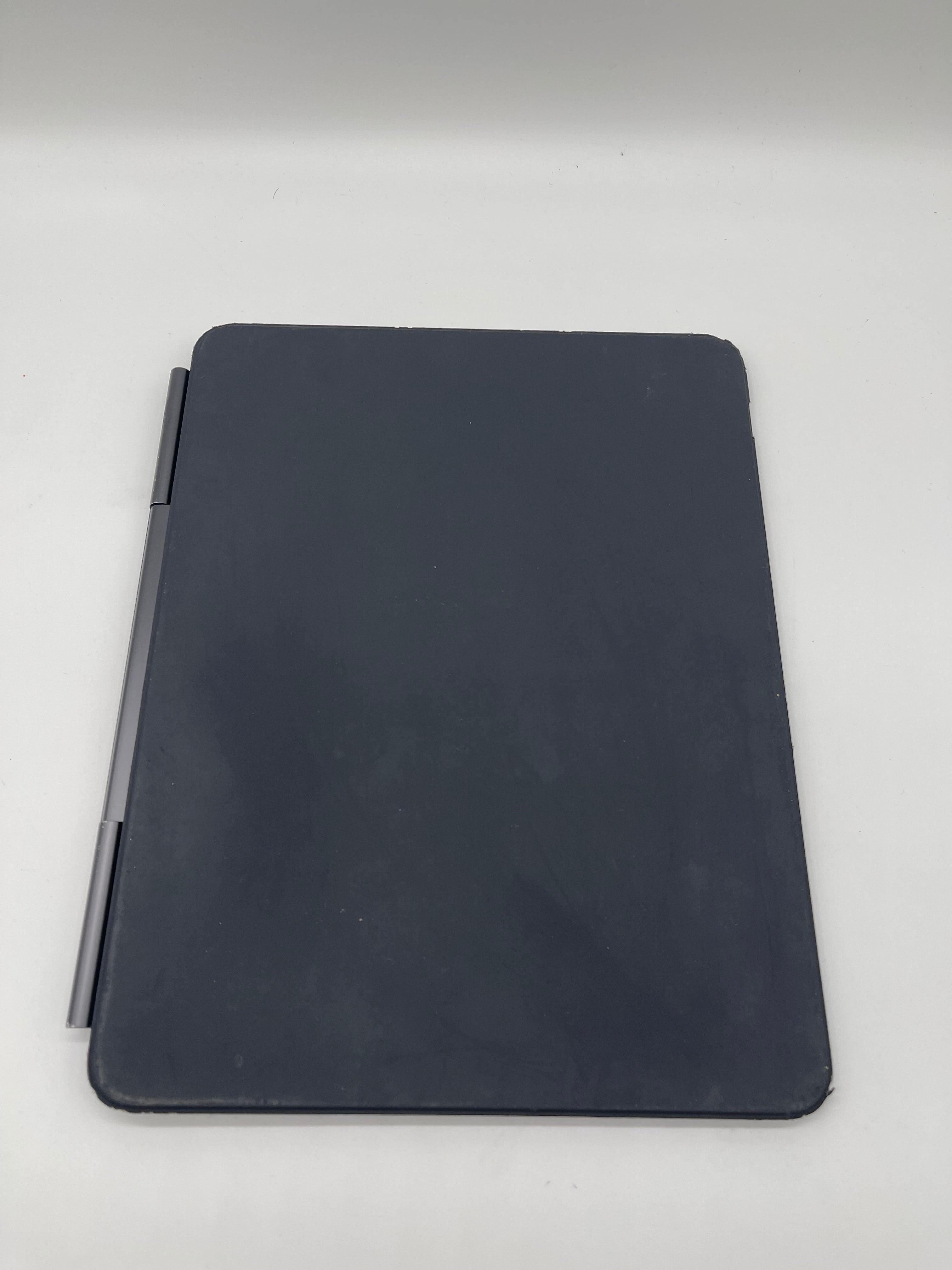 Apple Magic Keyboard for iPad Pro 13in(M4) A2974 Black - USED C