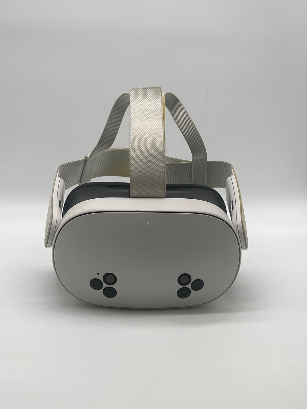 Meta Quest 3 VR Headset - For Parts - (Lens Issue)
