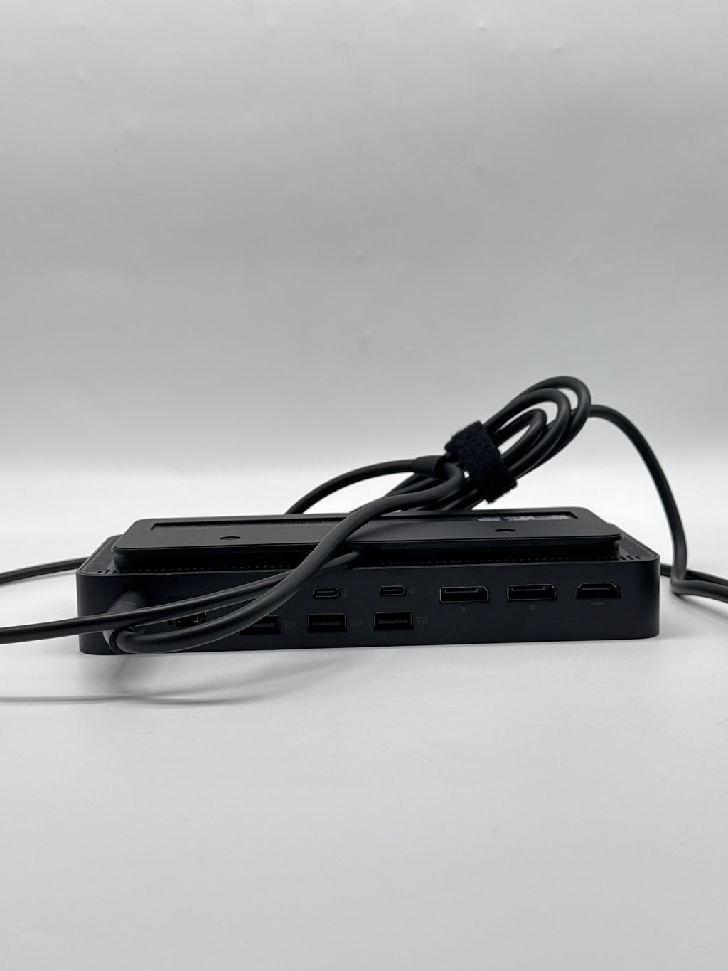 Dell Pro Thunderbolt 5 Smart Dock SD25TB5 K23A with 330W Adapter - Used