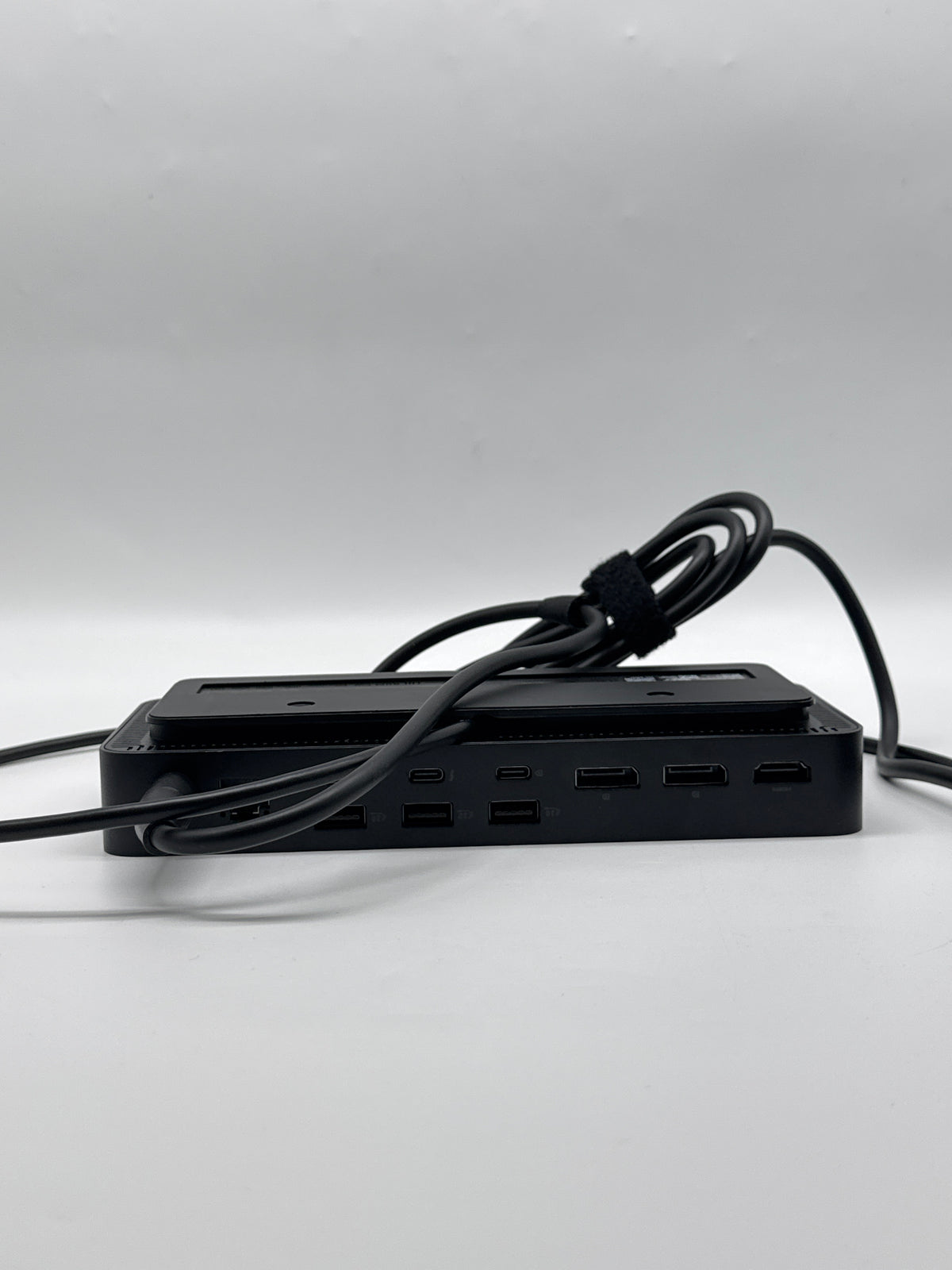 Dell Pro Thunderbolt 5 Smart Dock SD25TB5 K23A with 330W Adapter - Used