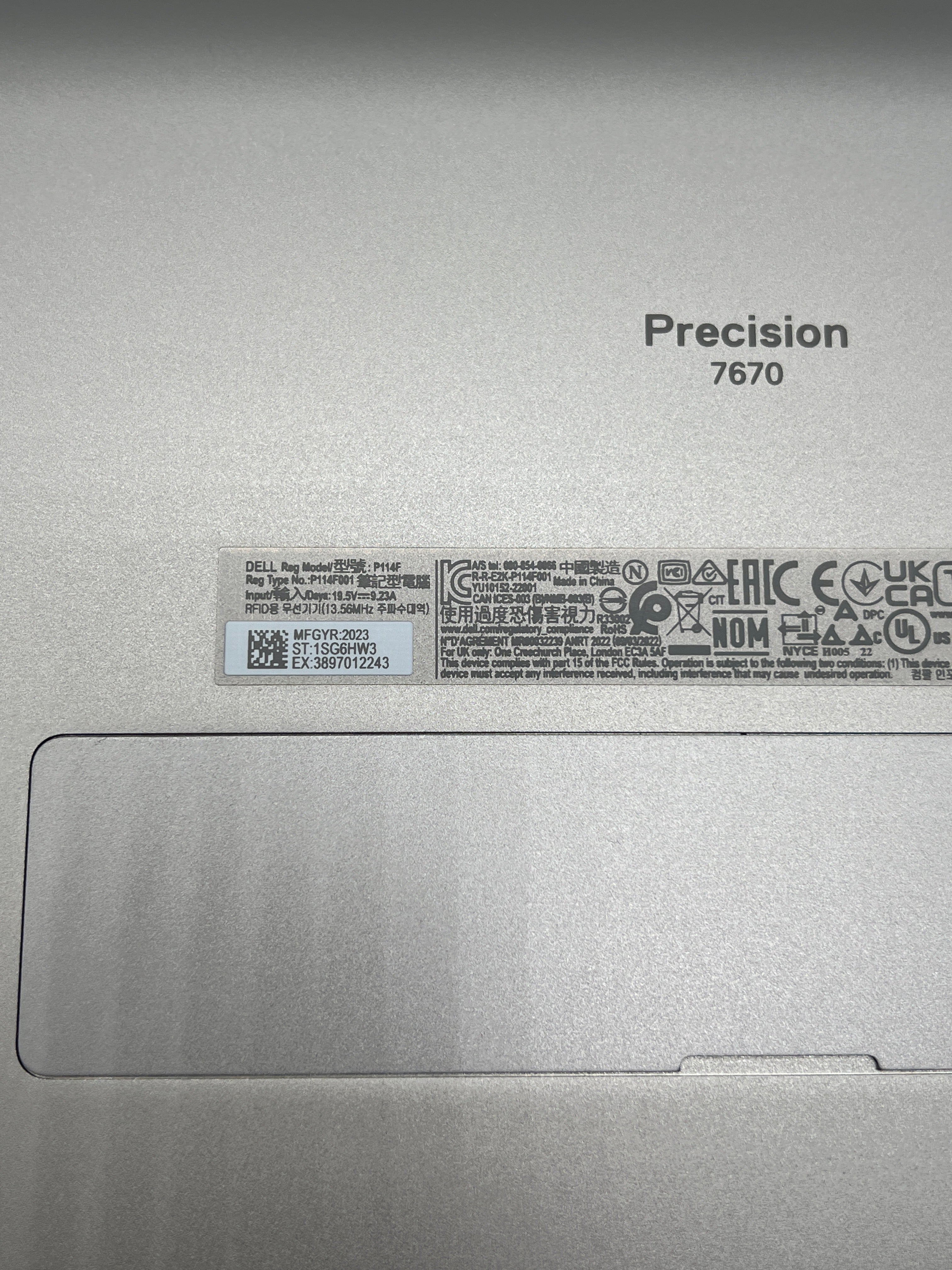 Dell Precision 7670 15-inch Core i7-12850HX 32GB RAM 512GB RTX A2000 - Used