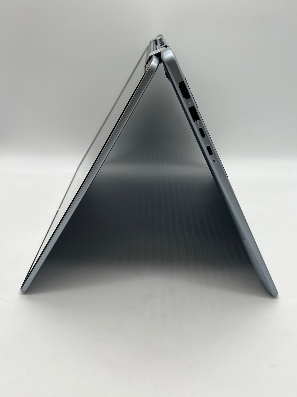 Dell Inspiron 16 7640 2-in-1 14" Ultra 7 16GB RAM 1TB SSD