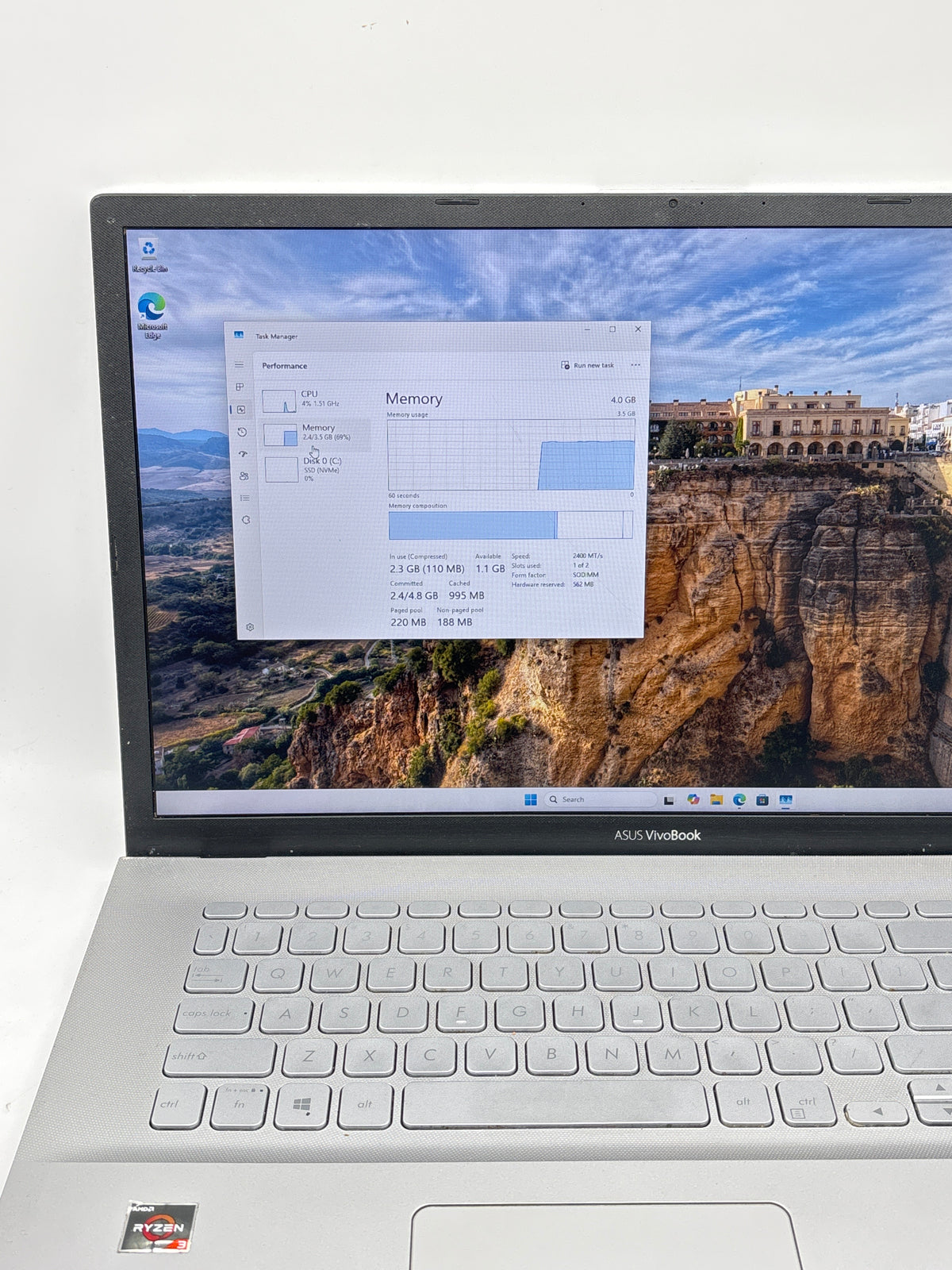 Asus VivoBook M712D 17.3in Ryzen 3 3250U 4GB RAM 256GB SSD - Used
