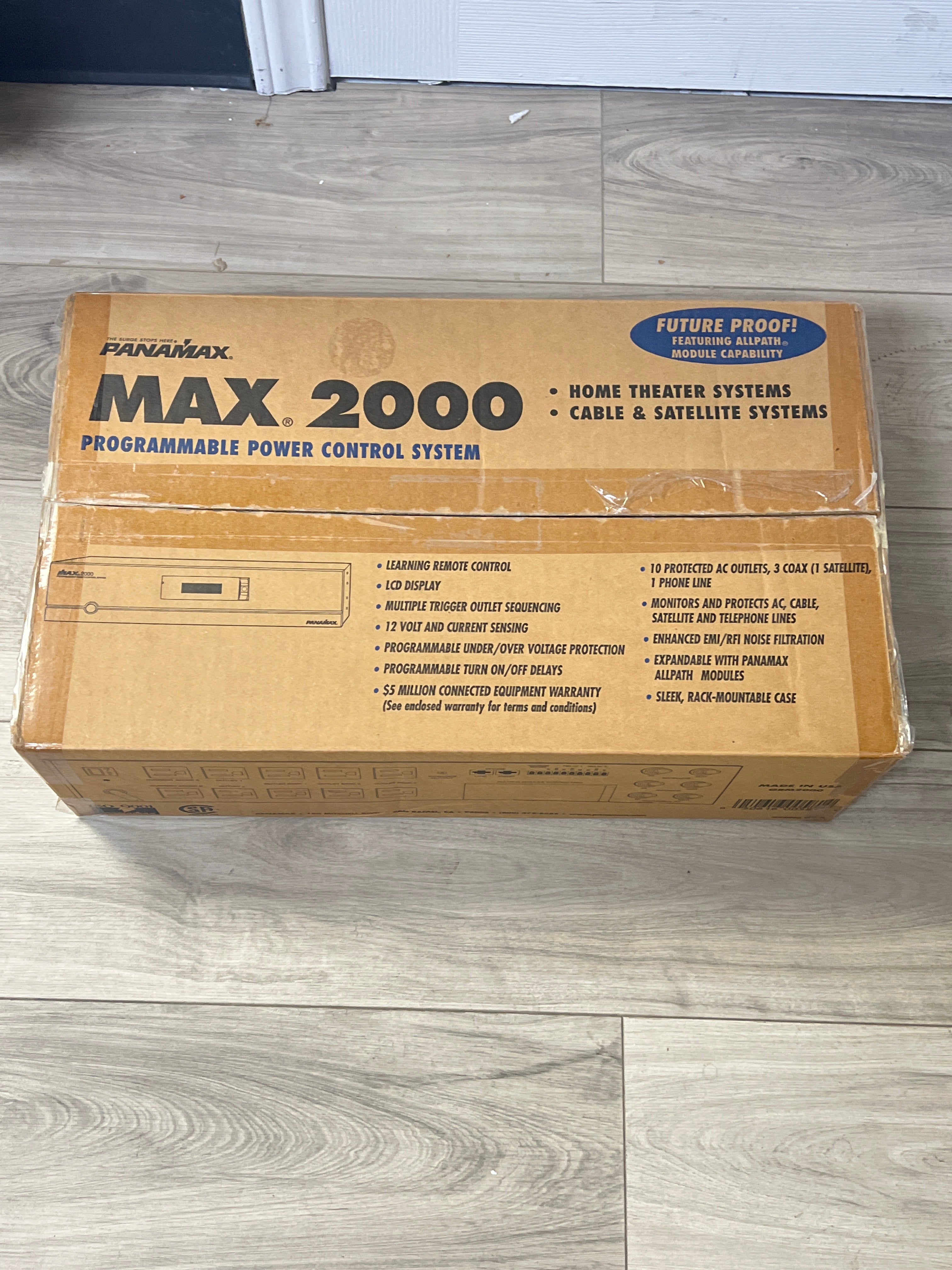 Panamax Max 2000 Power Management & Surge Protector - New Open Box