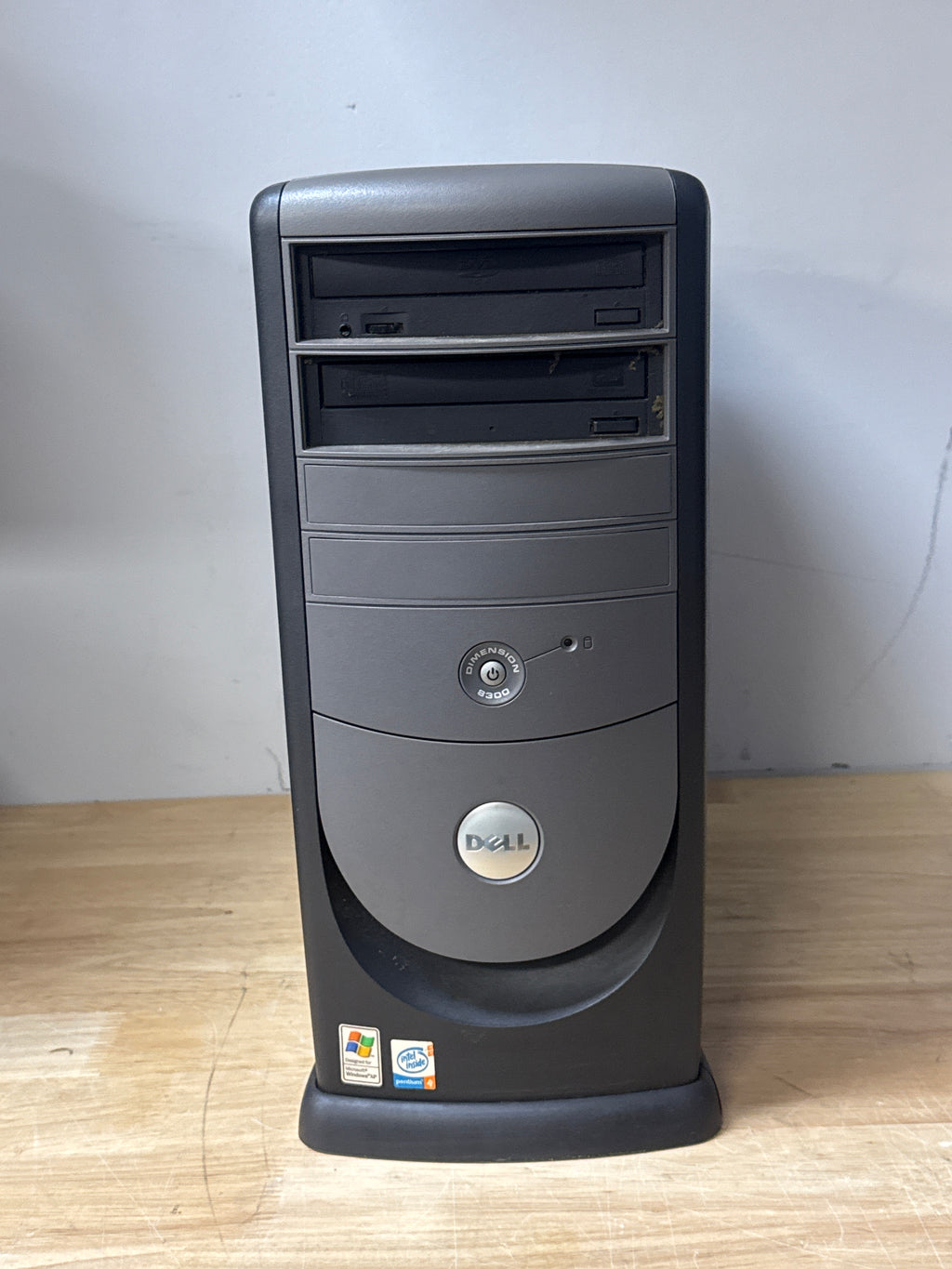 Dell Dimension 8300 Tower Desktop Intel Pentium 4 3GHz 256MB RAM No HDD No OS