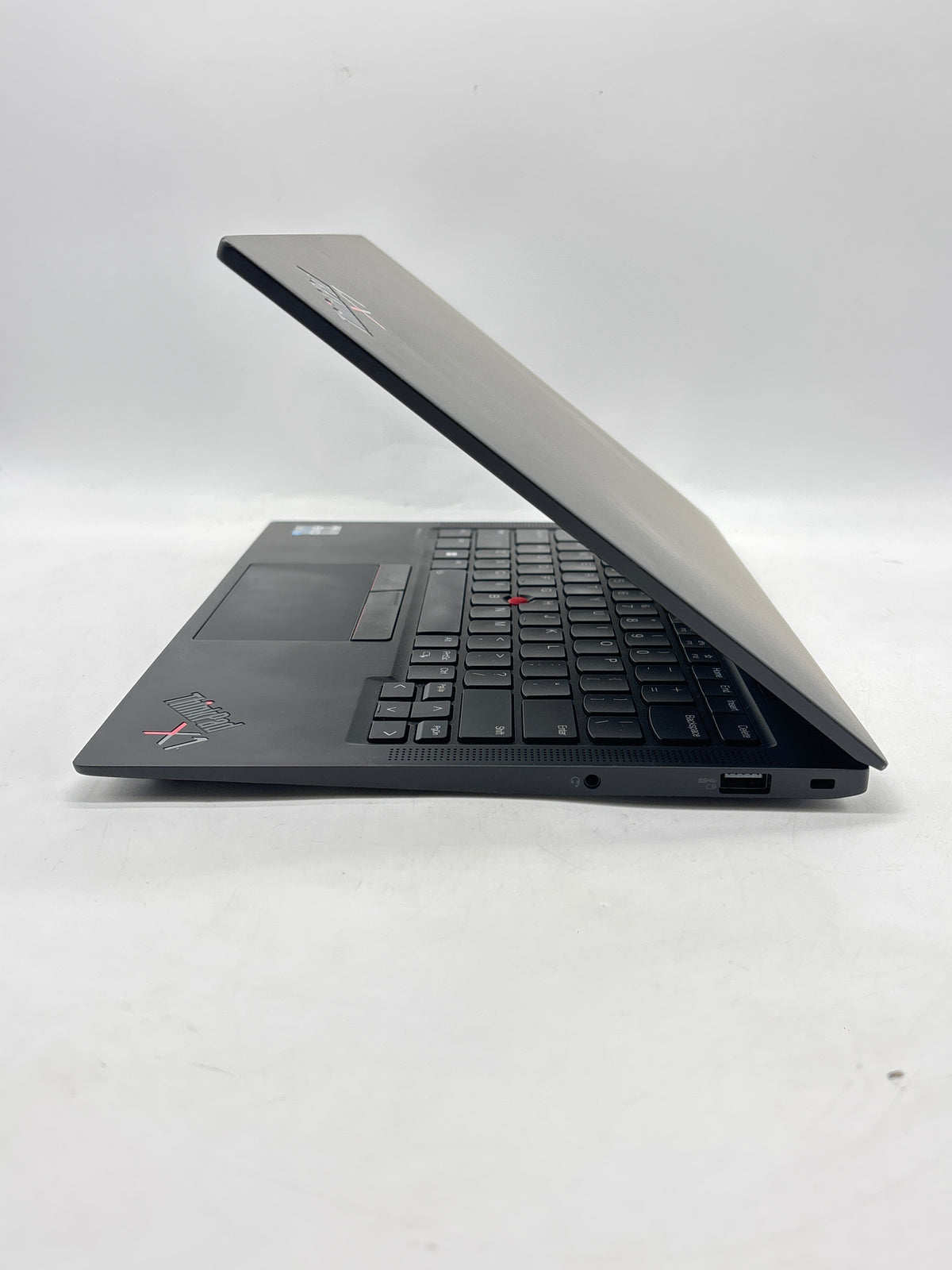 Lenovo ThinkPad X1 Carbon Gen 11 i7-1355U 16GB RAM 512GB SSD 14in - Used
