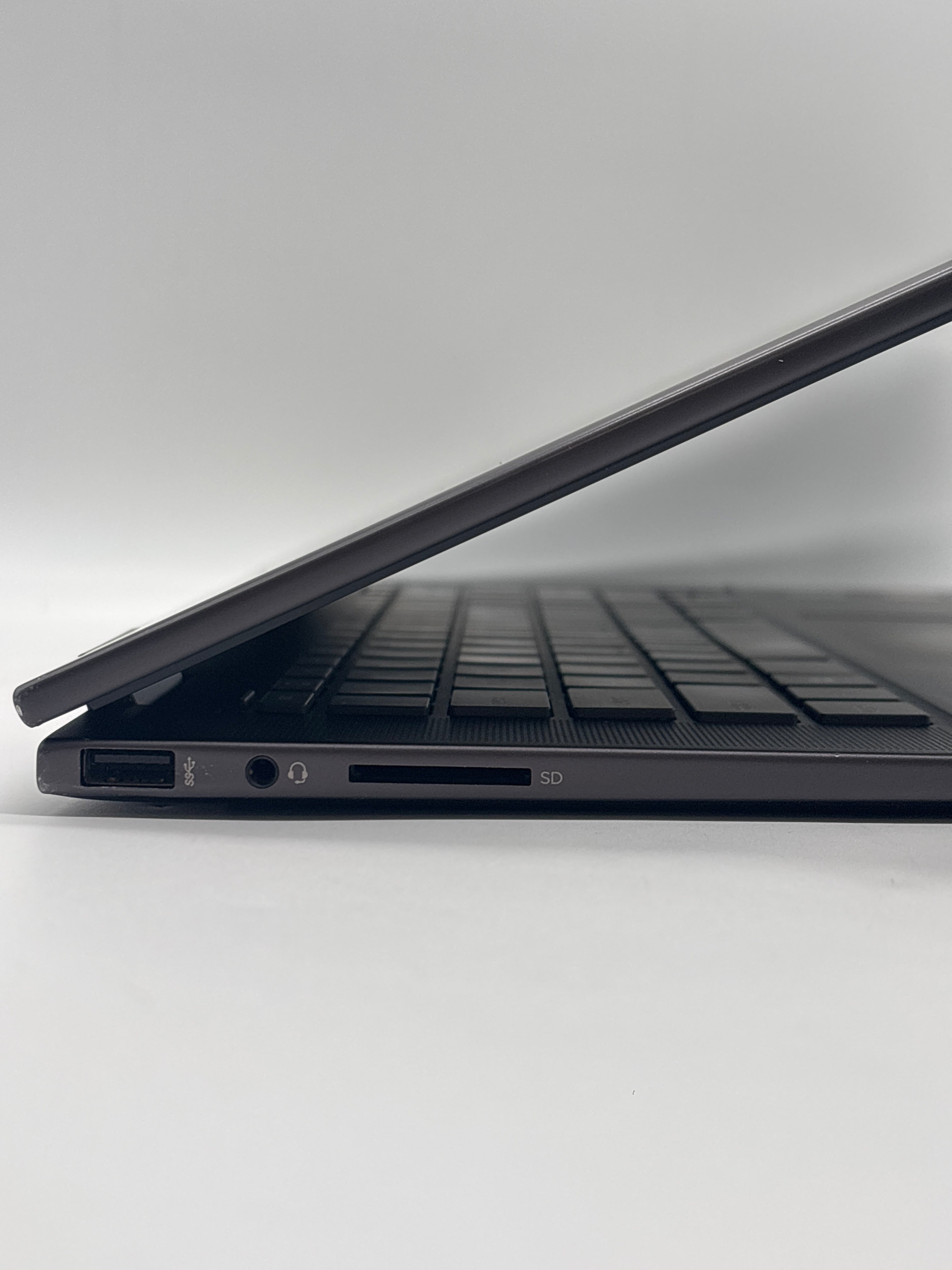 HP ENVY X360 15-fh0023dx Ryzen 7 7730U 16GB RAM 512GB SSD