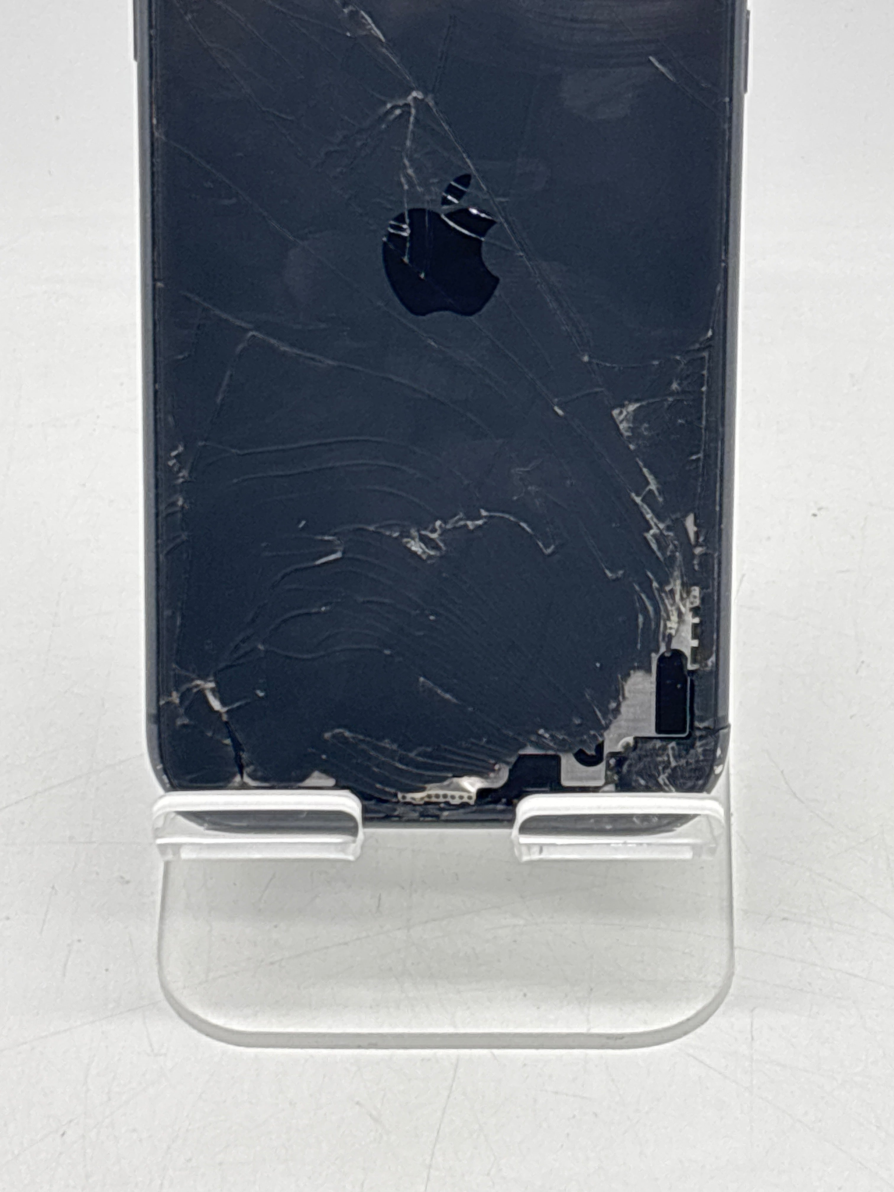 Apple iPhone 11 64 GB Black Unlocked - For Parts
