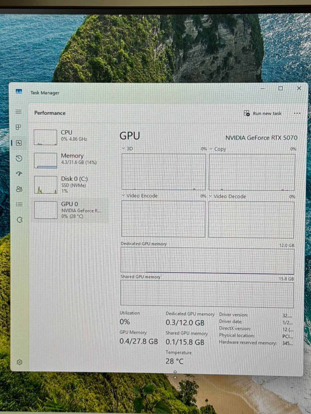 iBuyPower Element Pulse X Ryzen 7 9700F 32GB RAM 1TB SSD RTX 5070 12GB Win 11