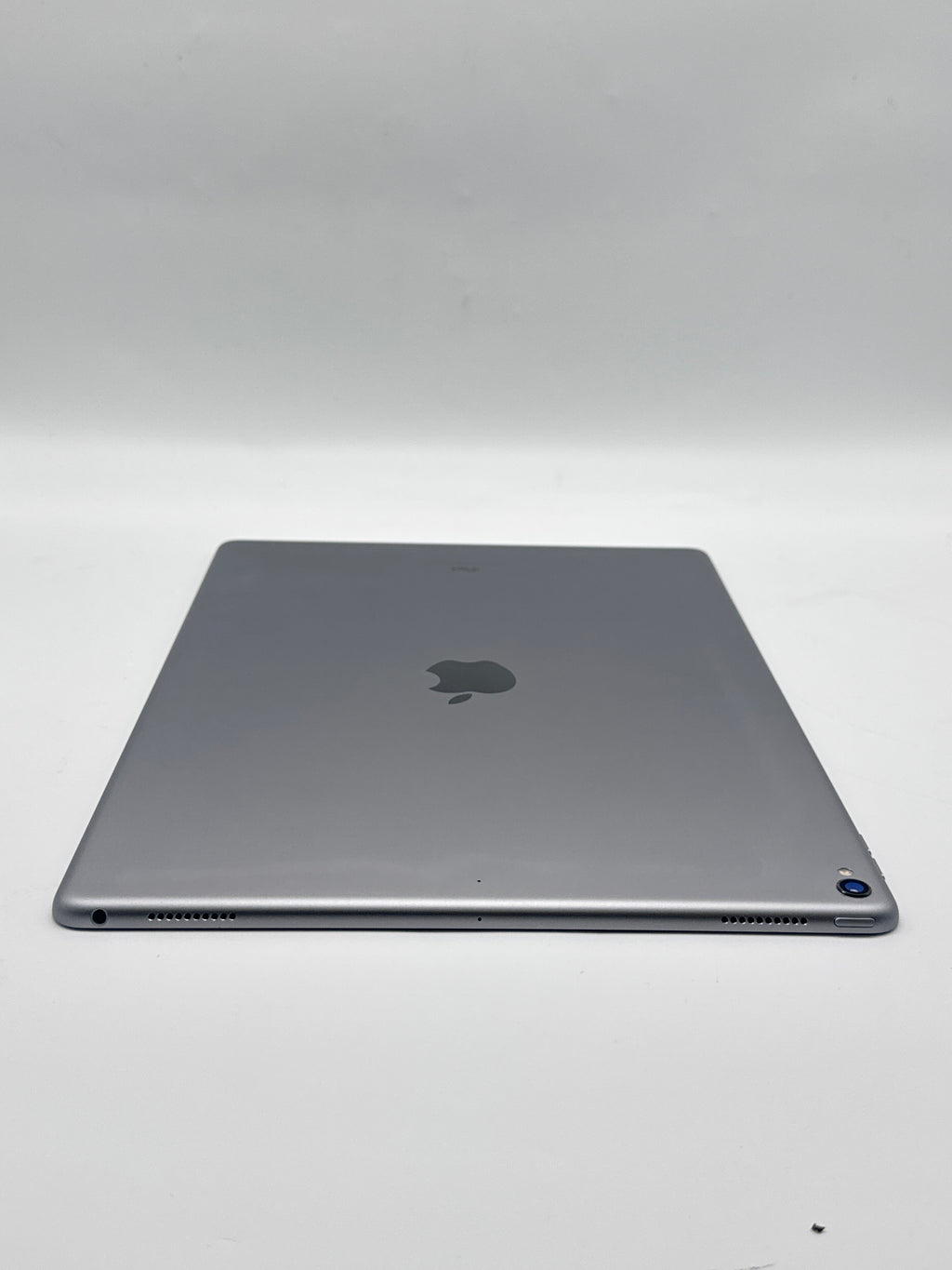 Apple iPad Pro 12.9in 2nd Gen A1670 Wi-Fi 256GB Space Gray A10X - Used