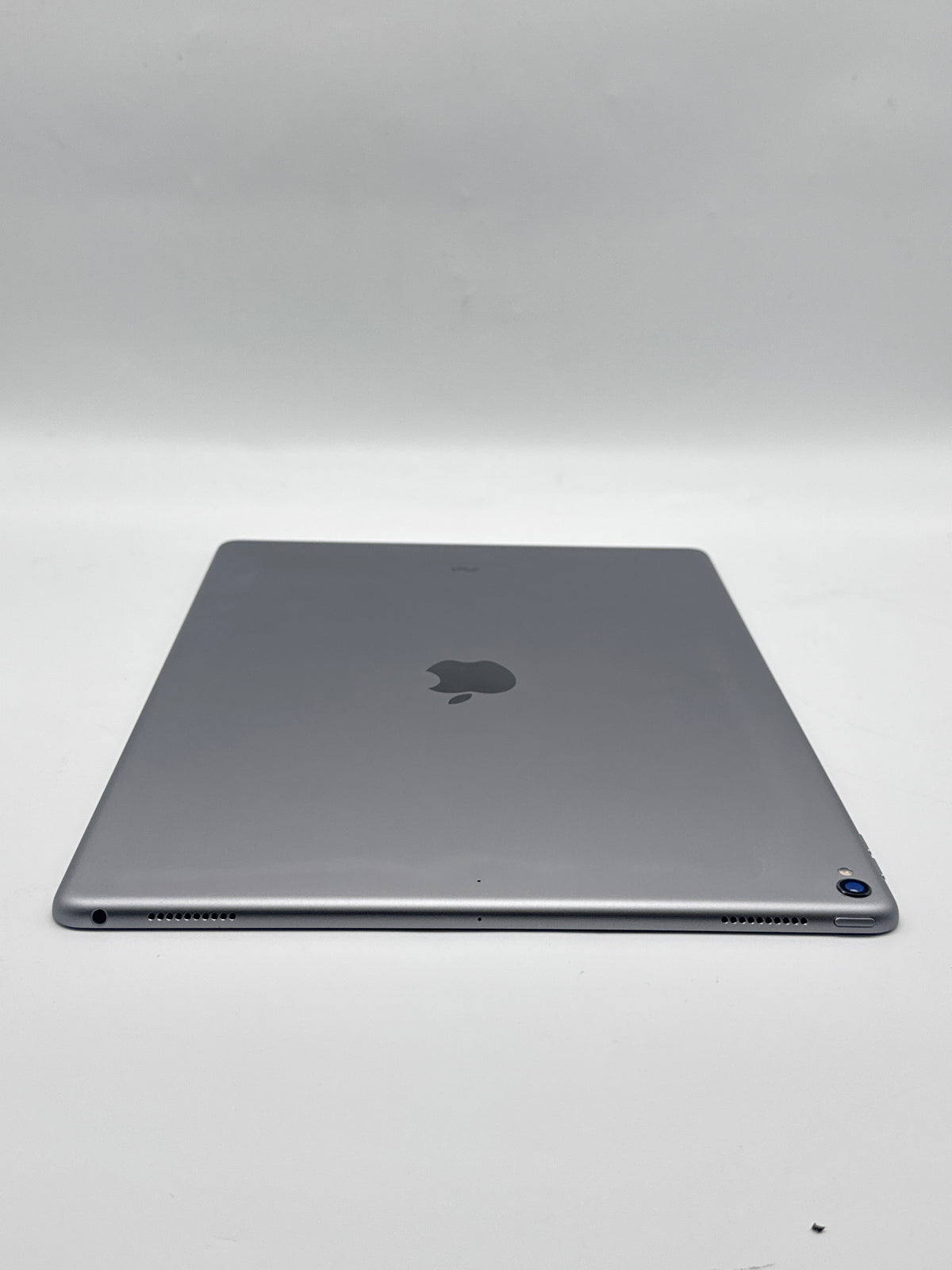 Apple iPad Pro 12.9in 2nd Gen A1670 Wi-Fi 256GB Space Gray A10X - Used