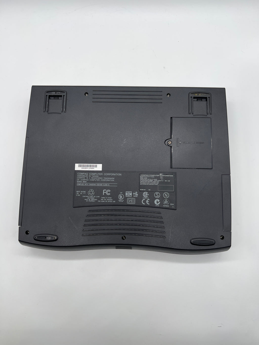 Compaq Presario 1220 12 in Cyrix 200GXm 32 MB Black Laptop-Vintage